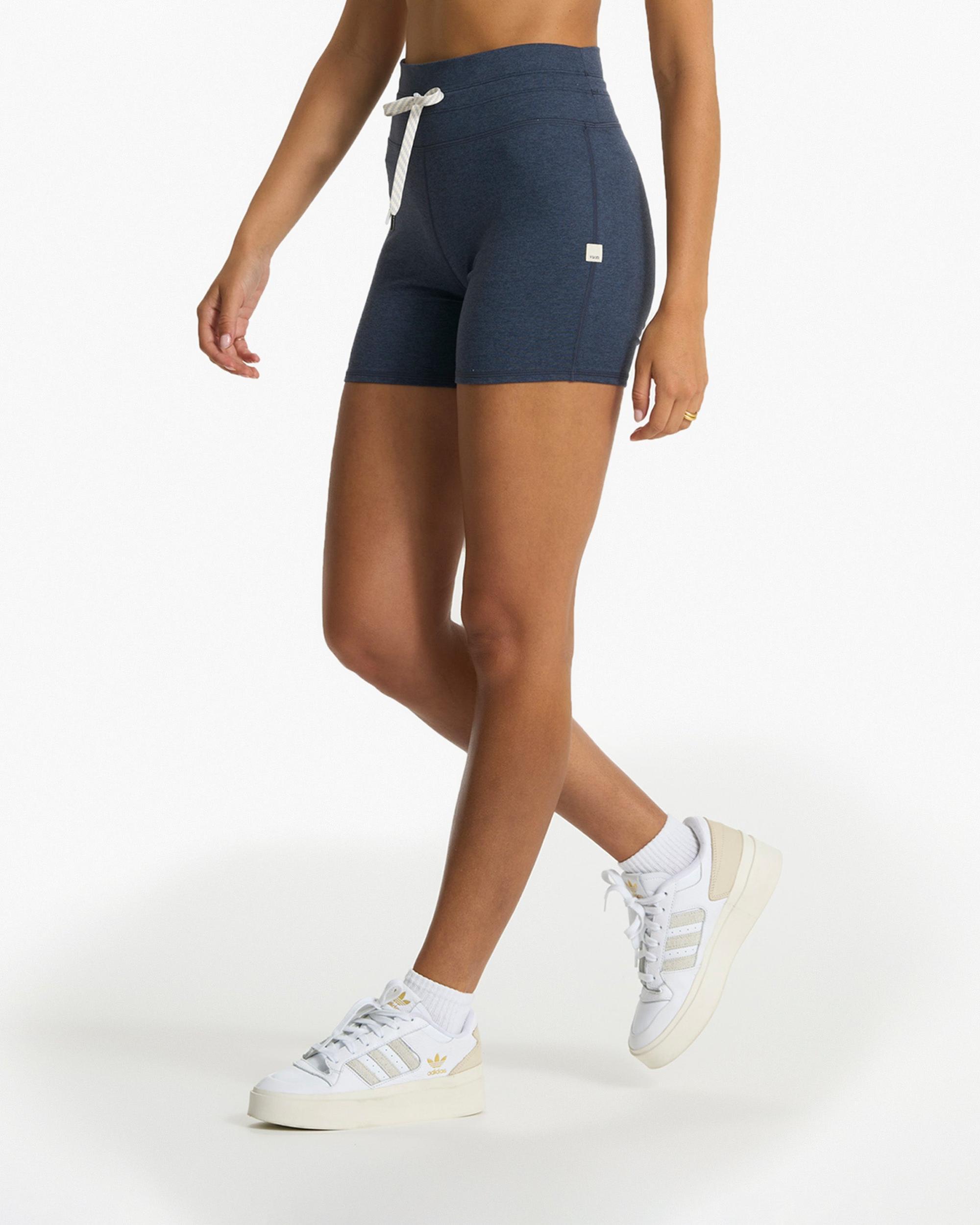 Halo Vintage Short Product Image