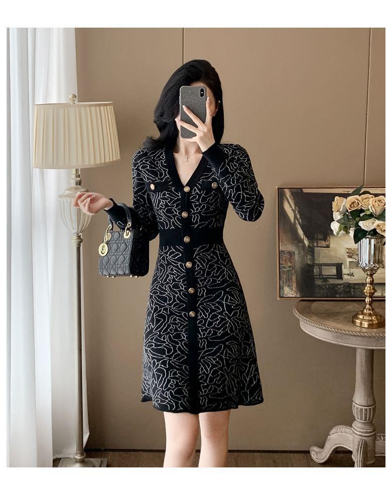 Long-Sleeve V-Neck Floral Knit Mini A-Line Dress Product Image