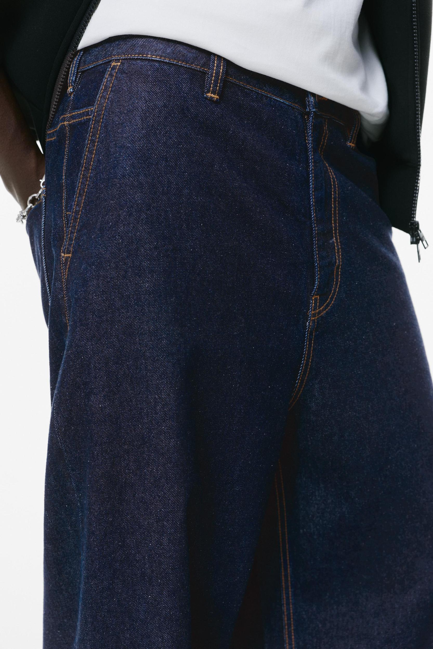 Skater jeans Product Image