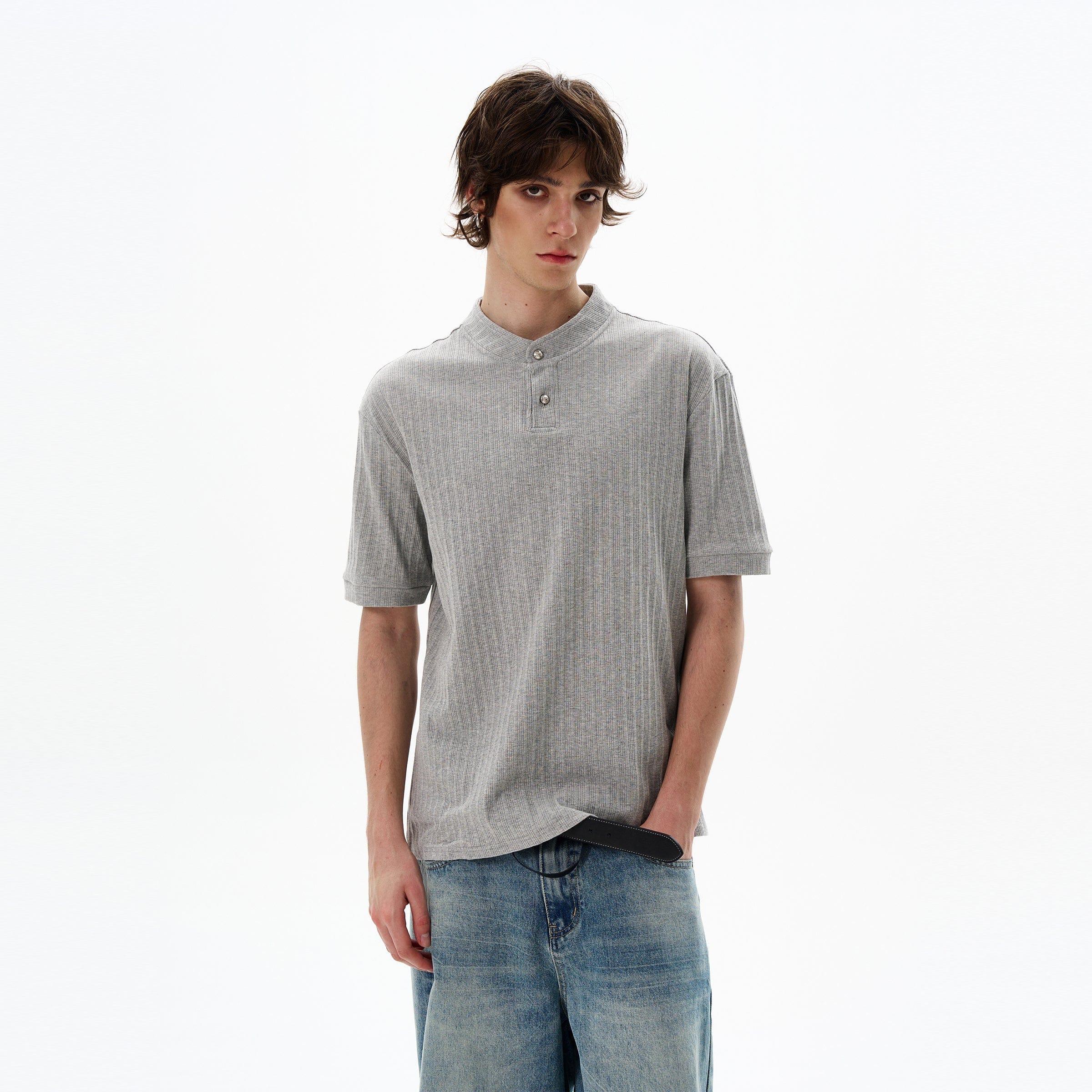 RT No. 12701 TEXTURE KNIT HENRY COLLAR SHORT SLEEVE SHIRT Product Image