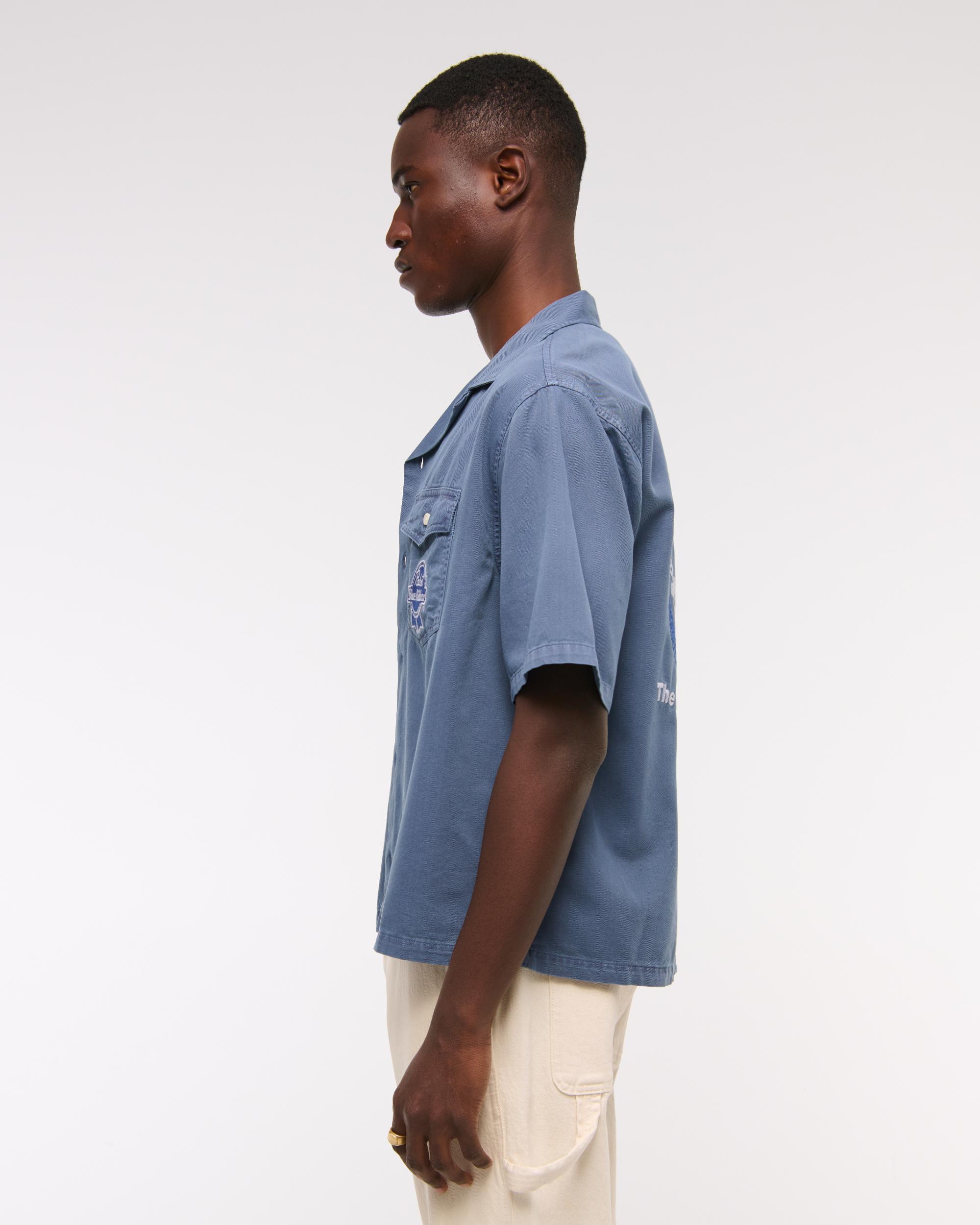 Short-Sleeve Cropped Modelo Workwear Button-Up Shirt Product Image