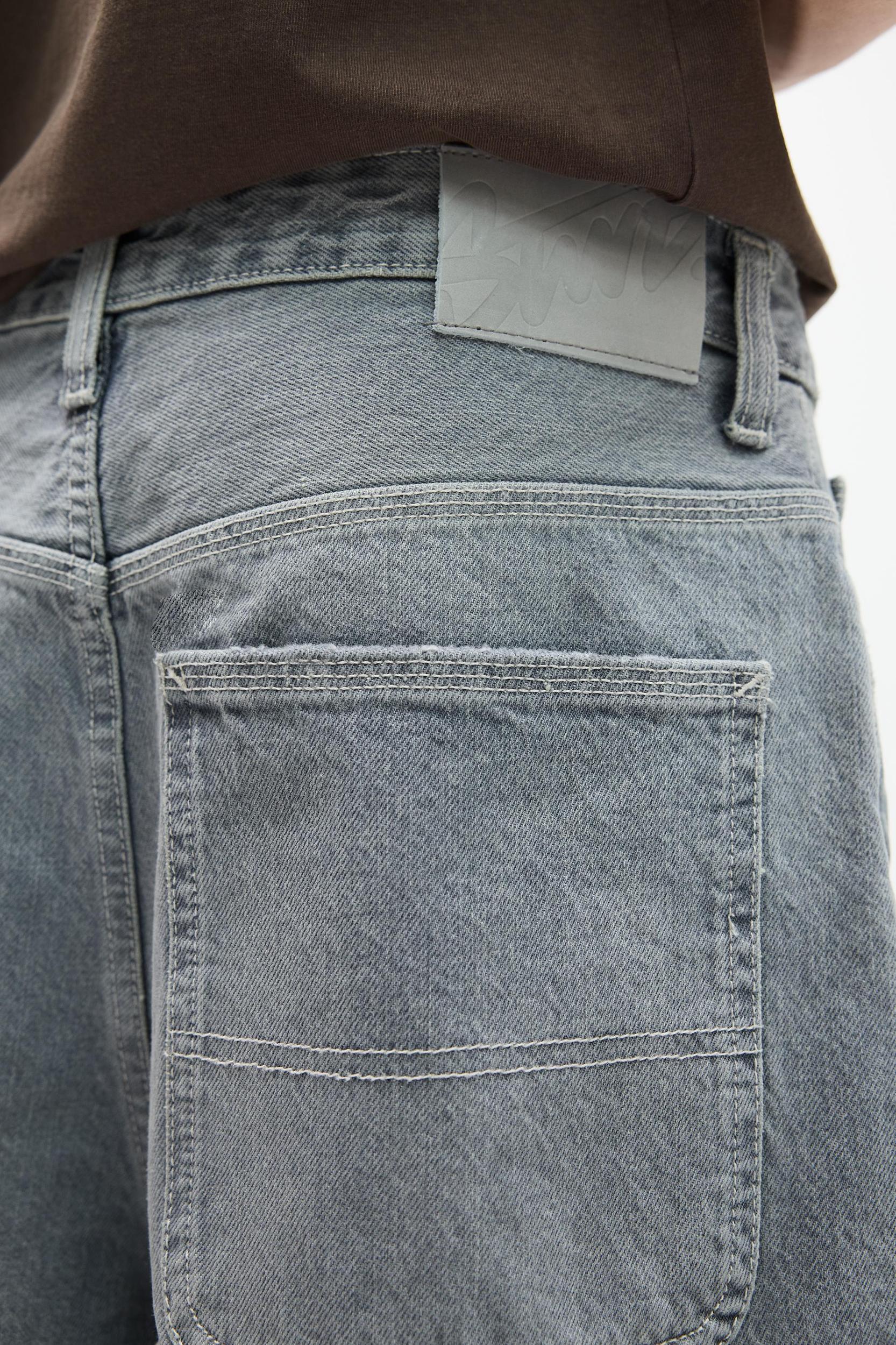 Loose baggy denim Bermuda shorts Product Image