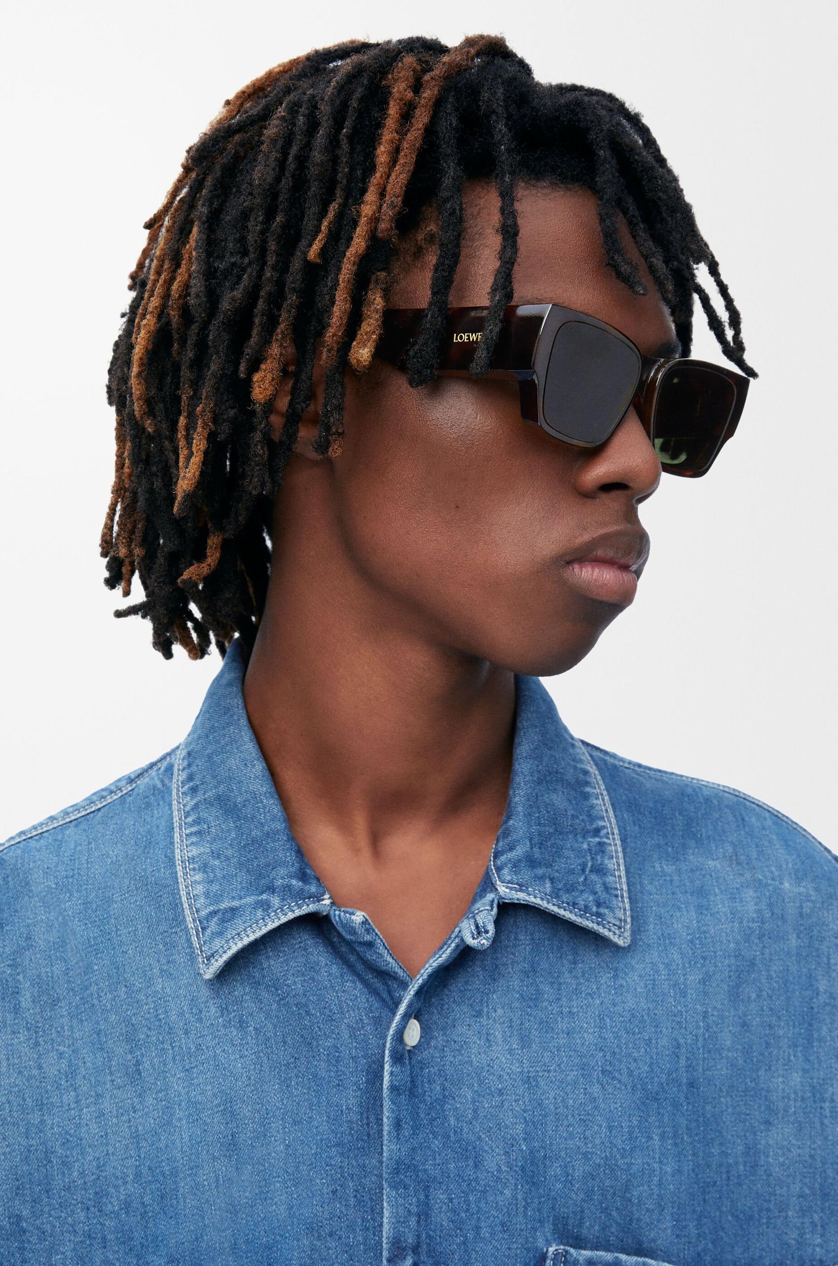 Front lenses square sunglasses Product Image