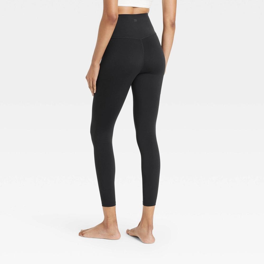 Womens Everyday Soft Ultra High-Rise Core Capri Leggings - All In Motion Black M Product Image