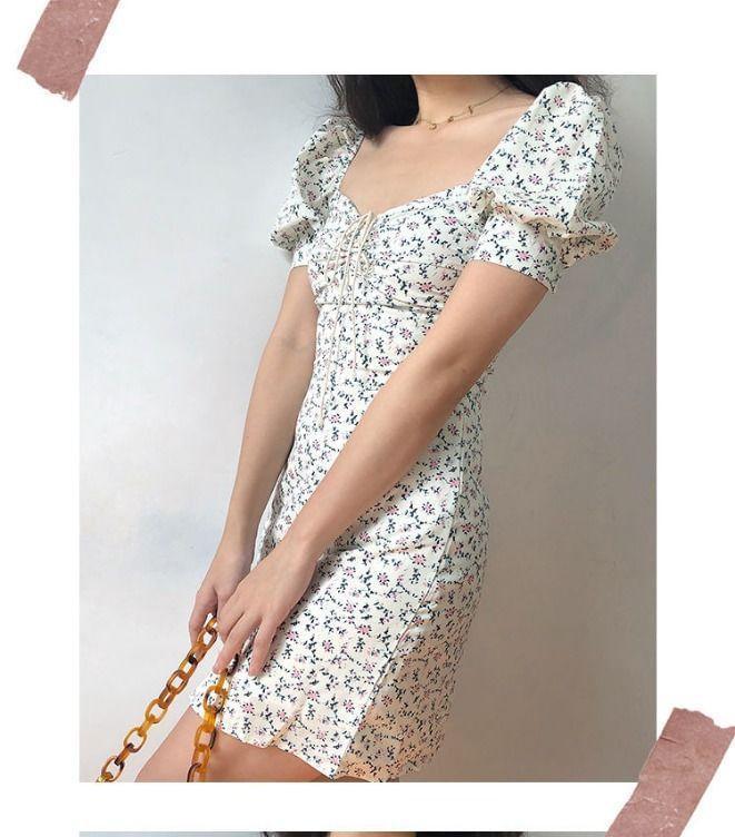 Short-Sleeve Sweetheart Neck Floral Mini Sheath Dress Product Image