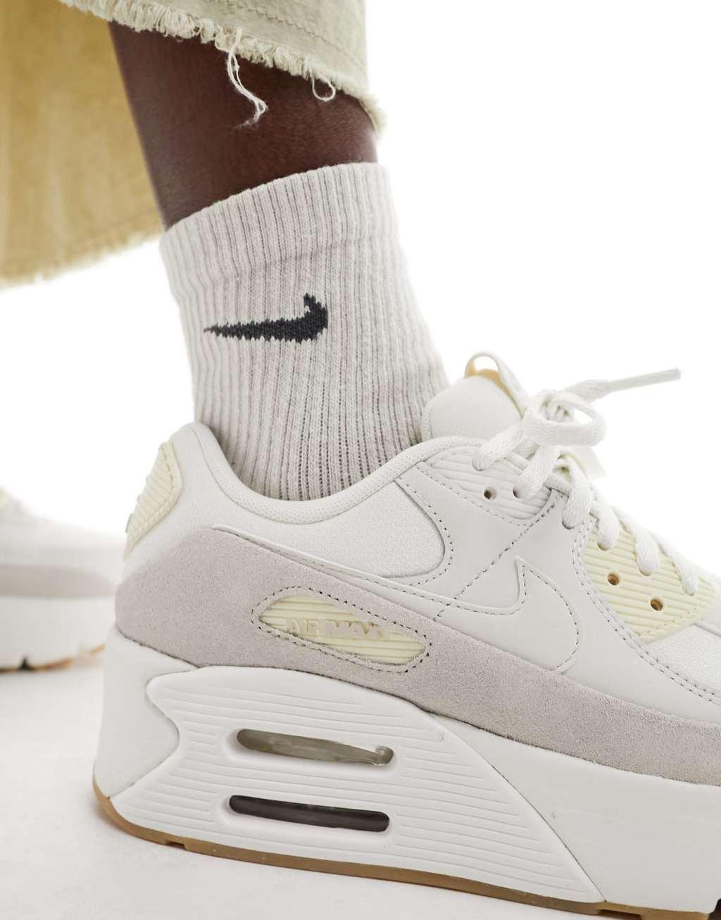 Nike Women's Air Max 90 LV8 Shoes Product Image