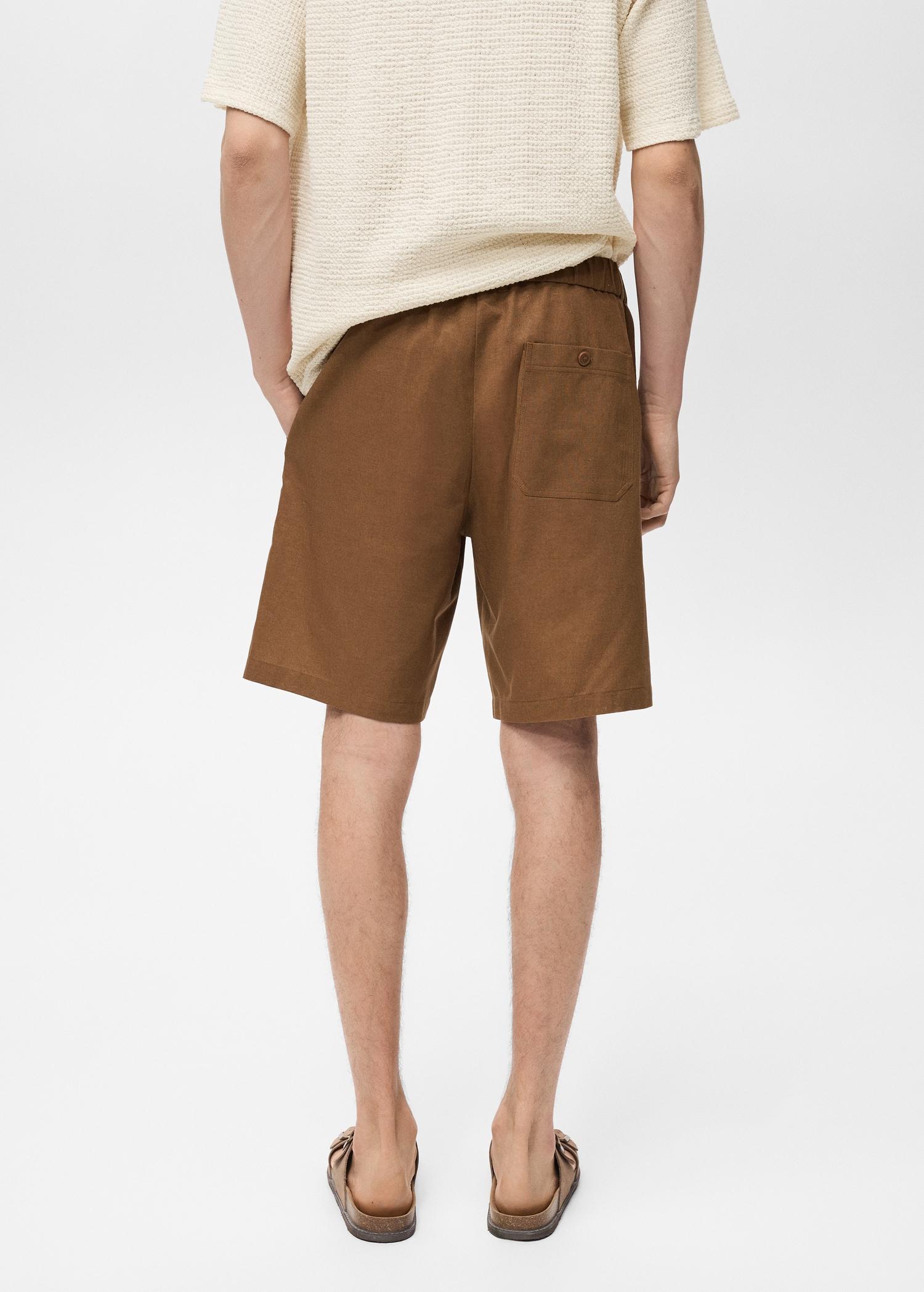 Cotton-linen blend bermuda shorts - Men | MANGO USA Product Image
