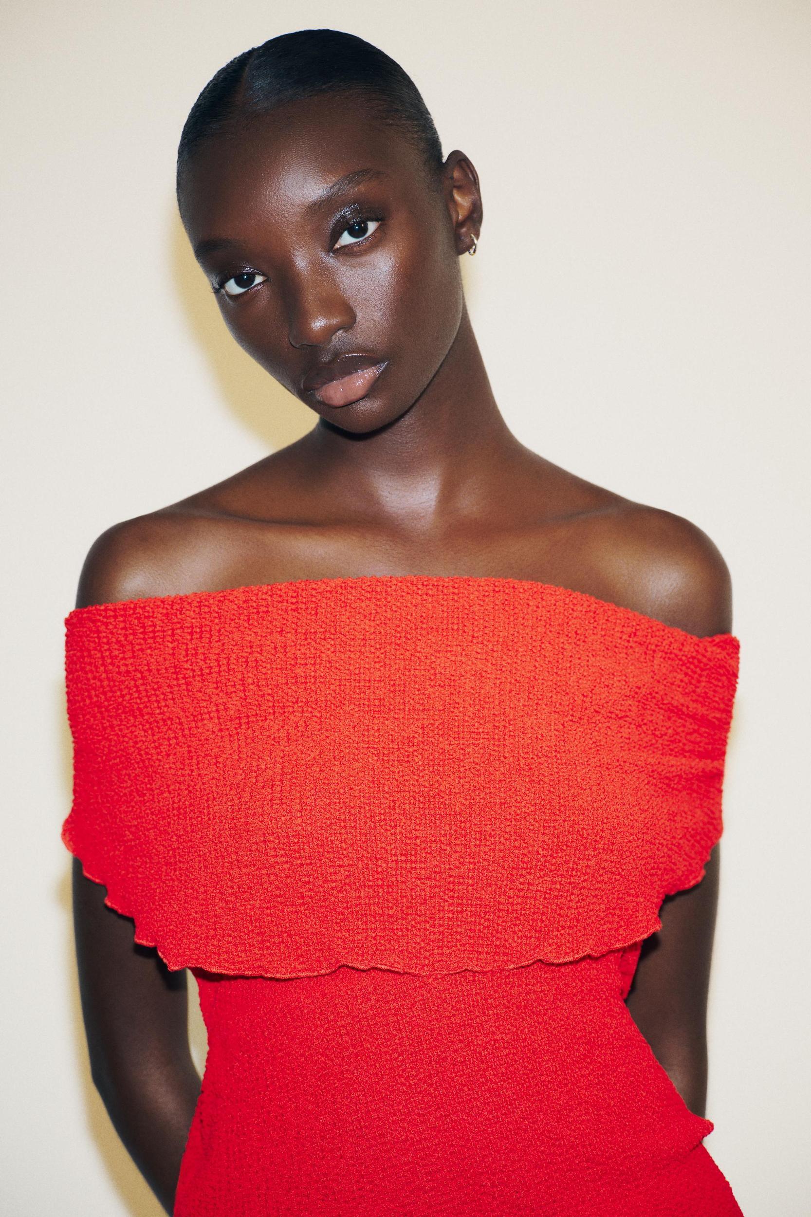 MULTI-POSITION LAYERED TEXTURED TOP Product Image