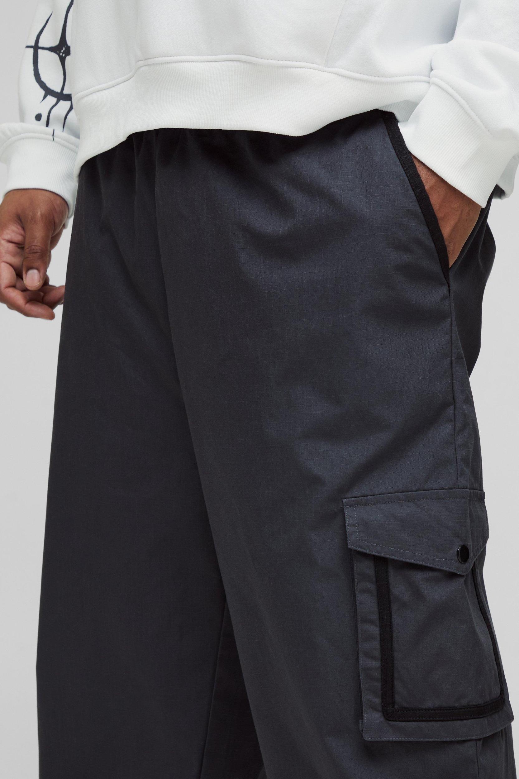 Plus Elasticated Relaxed Fit Ripstop Cargo Pants | boohooMAN USA Product Image