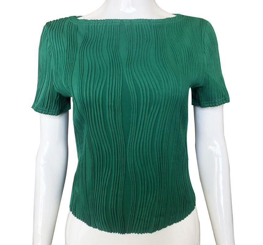 Short-Sleeve Boat Neck Ribbed Cropped T-Shirt Product Image