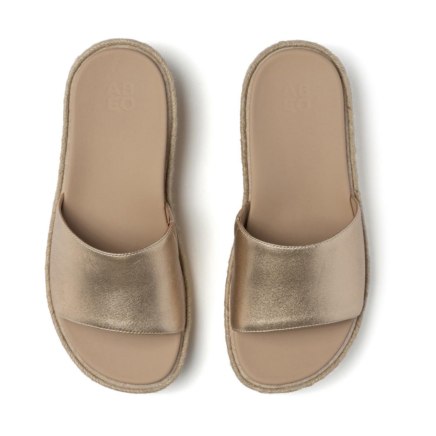 Solstice Slide Metatarsal Female Product Image