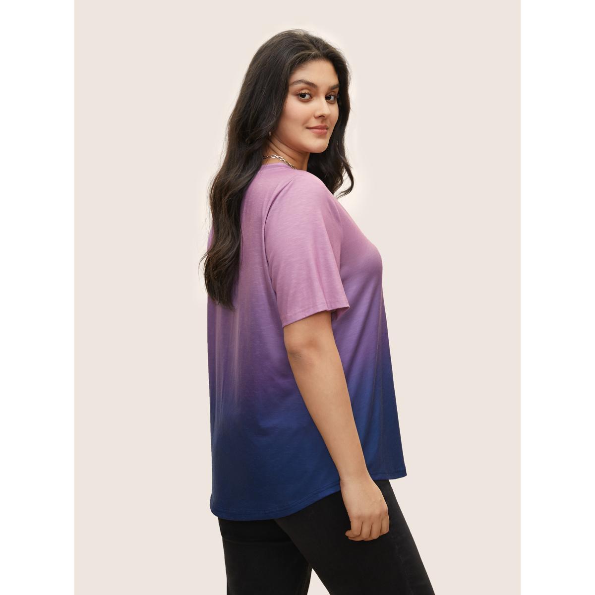 Plus Size Ombre Contrast Patched Pocket T-shirt Multicolor Women Leisure Non Ombre V-neck Casual T-shirts BloomChic 28/5X Product Image