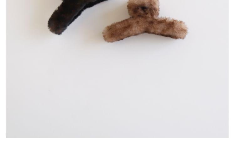 Chenille Hair Claw Clip Product Image