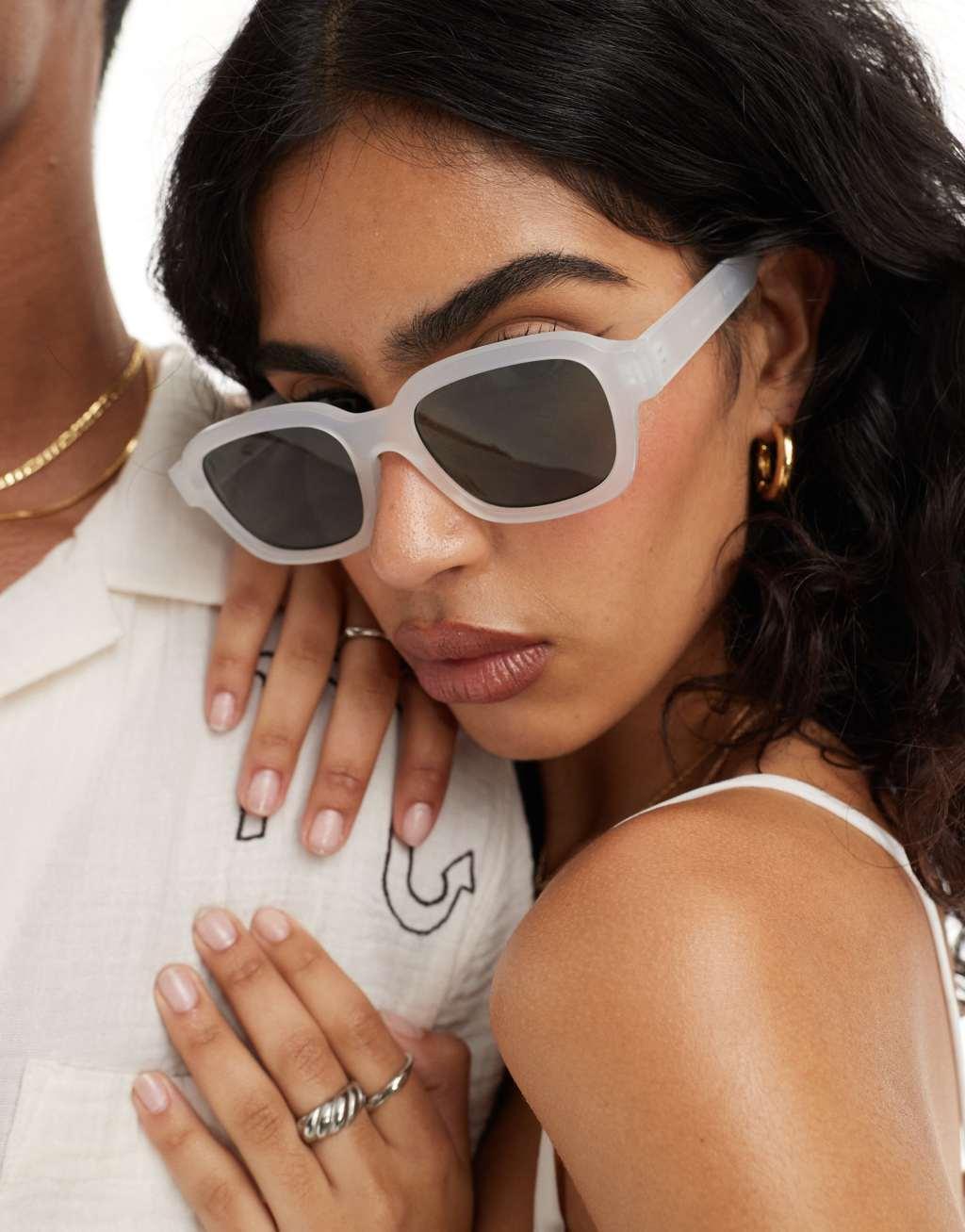 AJ Morgan square sunglasses in crystal Product Image