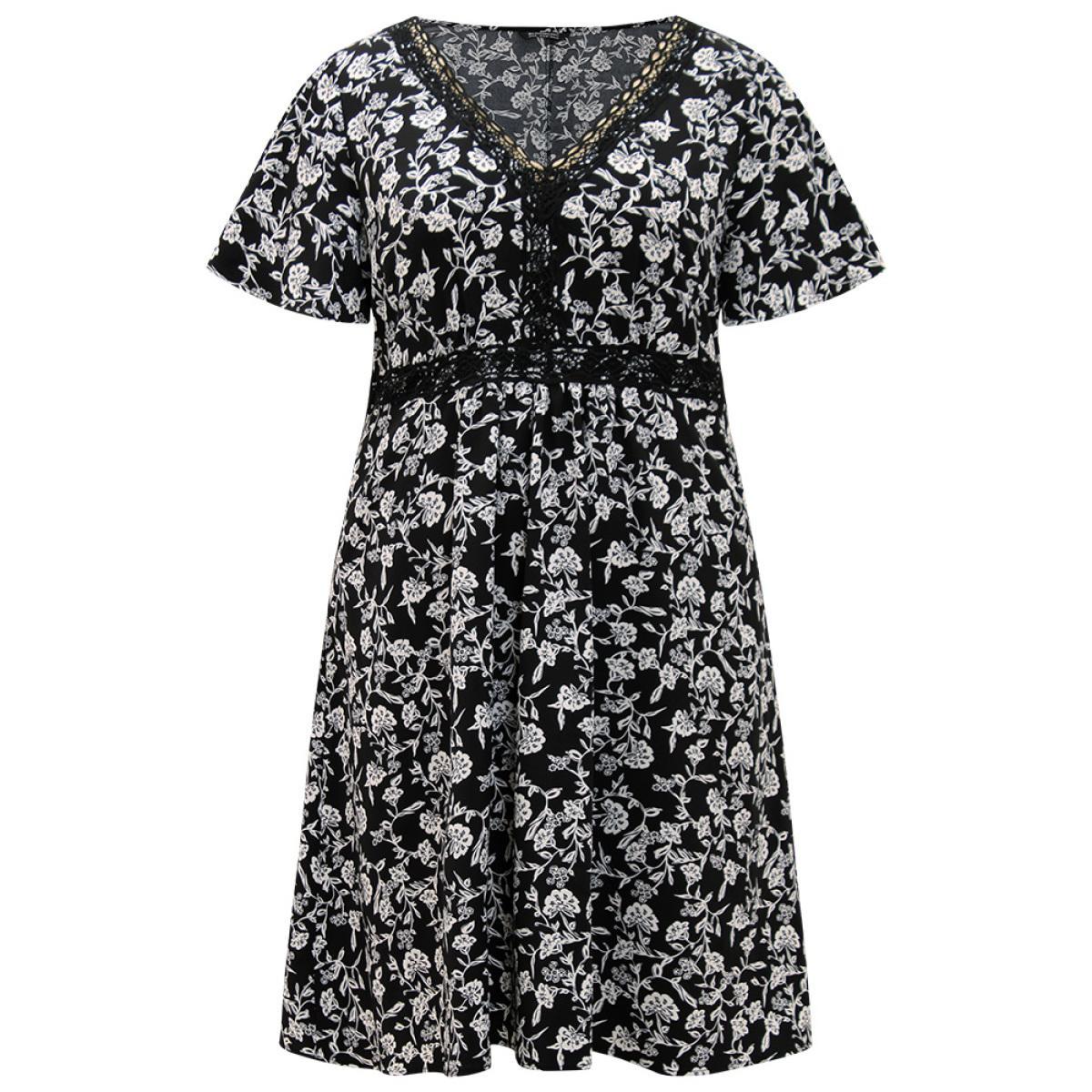 Plus Size Silhouette Floral Print V Neck Ruffles Lace Panel Dress BlackFlower Women Elegant Printed V-neck Short sleeve Curvy Midi Dress BloomChic 18-20/2X Product Image