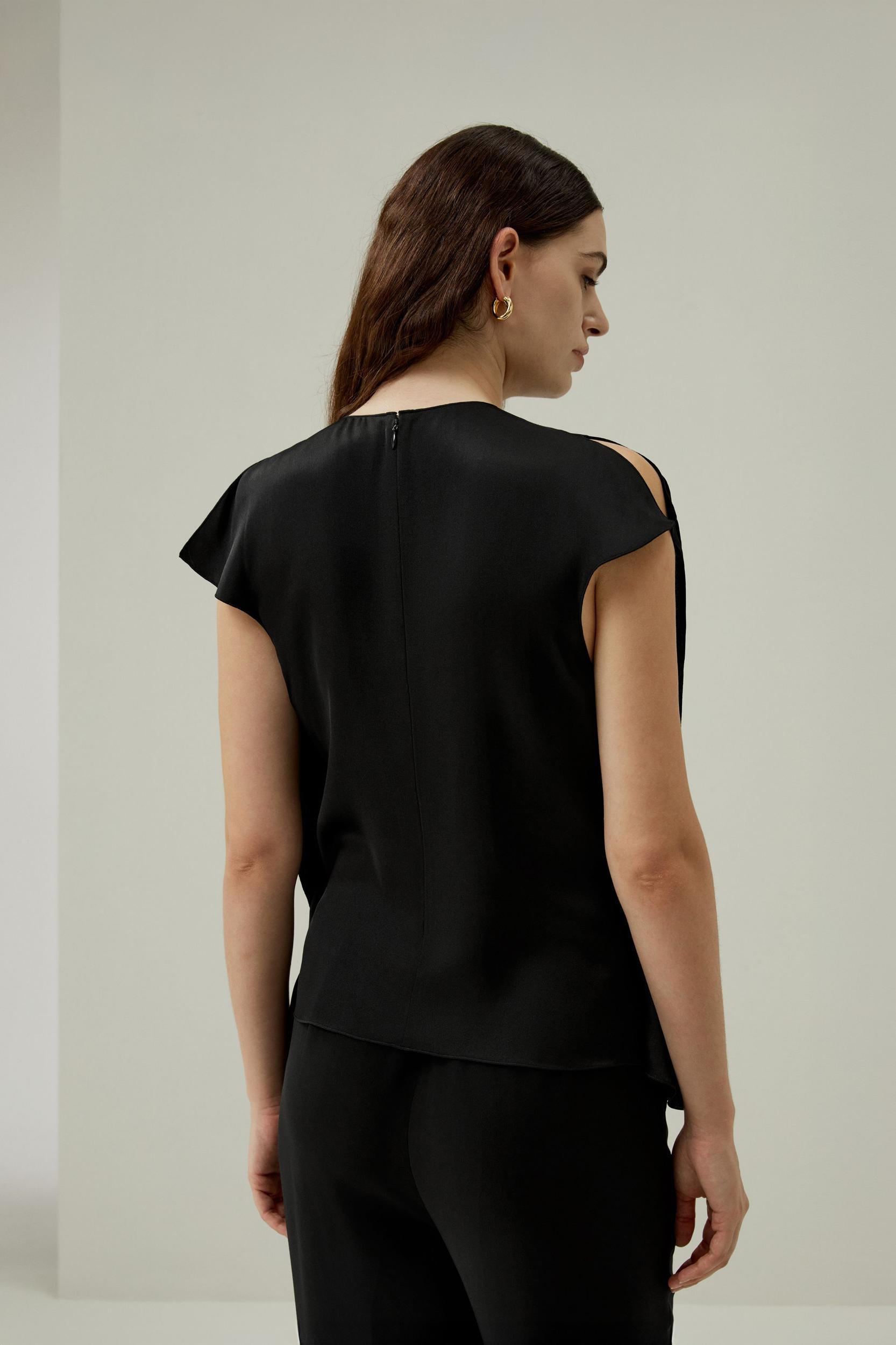 Elegant Silk Sleeveless Crewneck Top Product Image