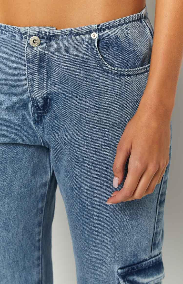 Oliver Mid Wash Low Waist Wide Leg Jeans Product Image