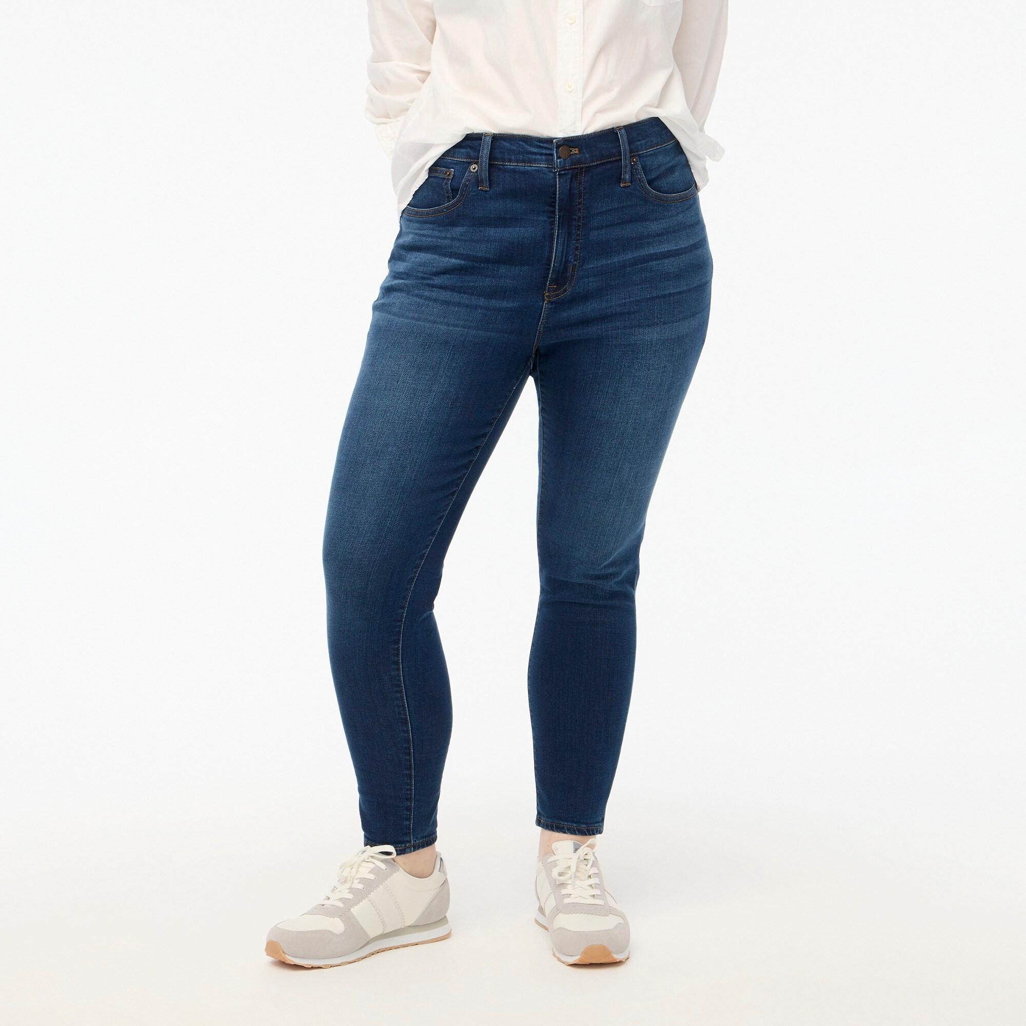 9" mid-rise skinny jean in signature stretch Product Image