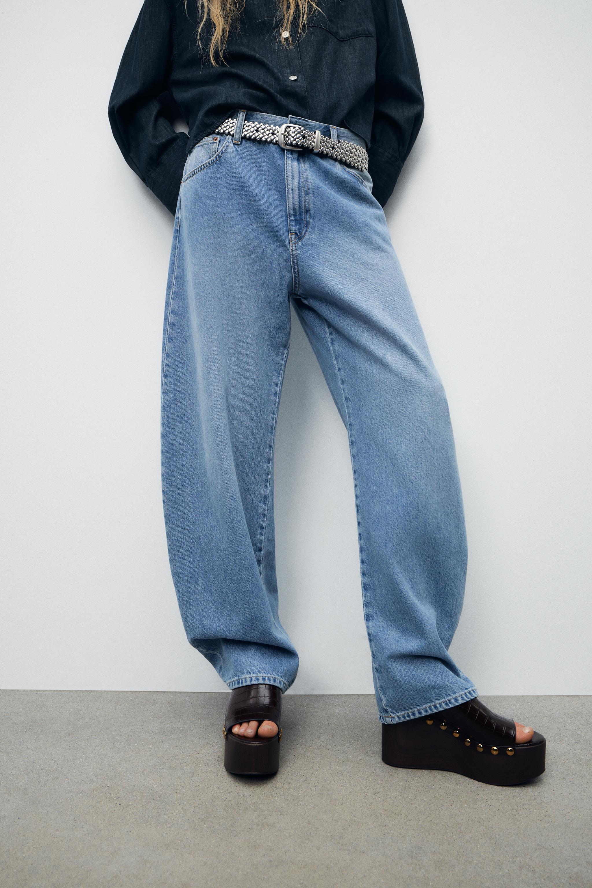 TRF CURVE TAPERED HIGH-WAIST JEANS Product Image