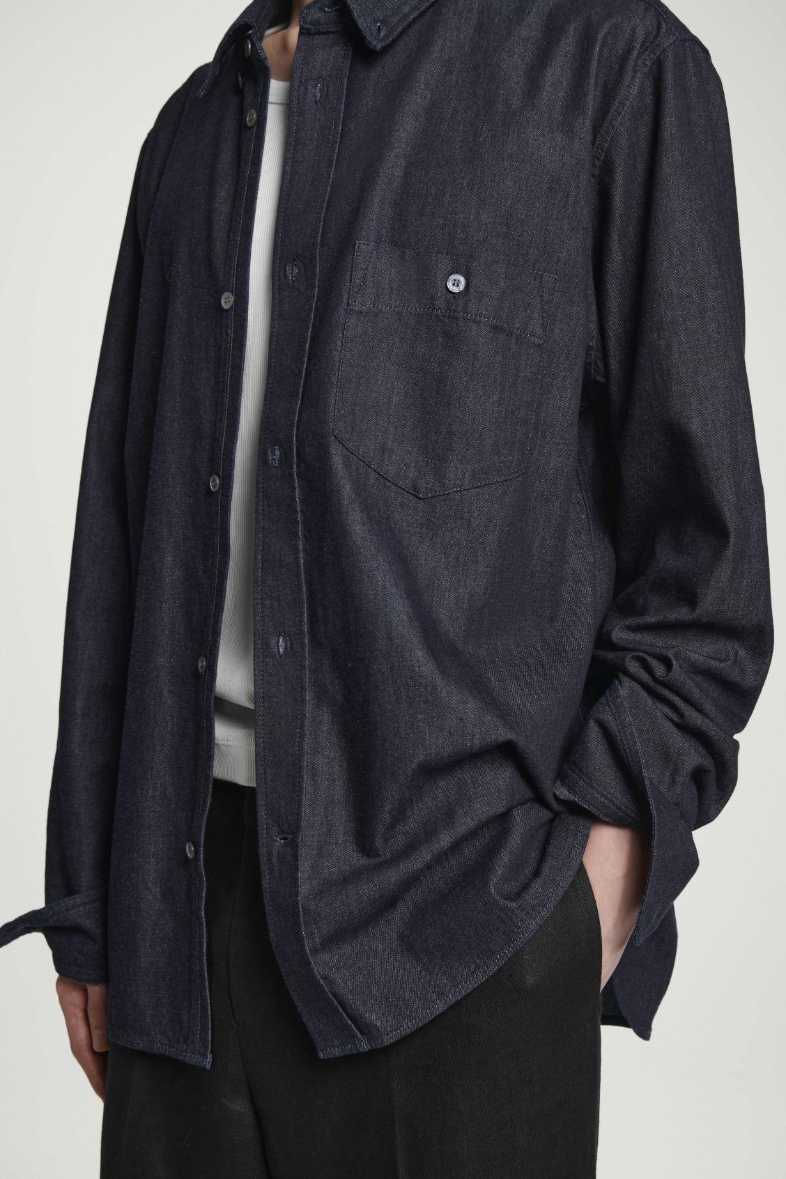 CHAMBRAY SHIRT Product Image