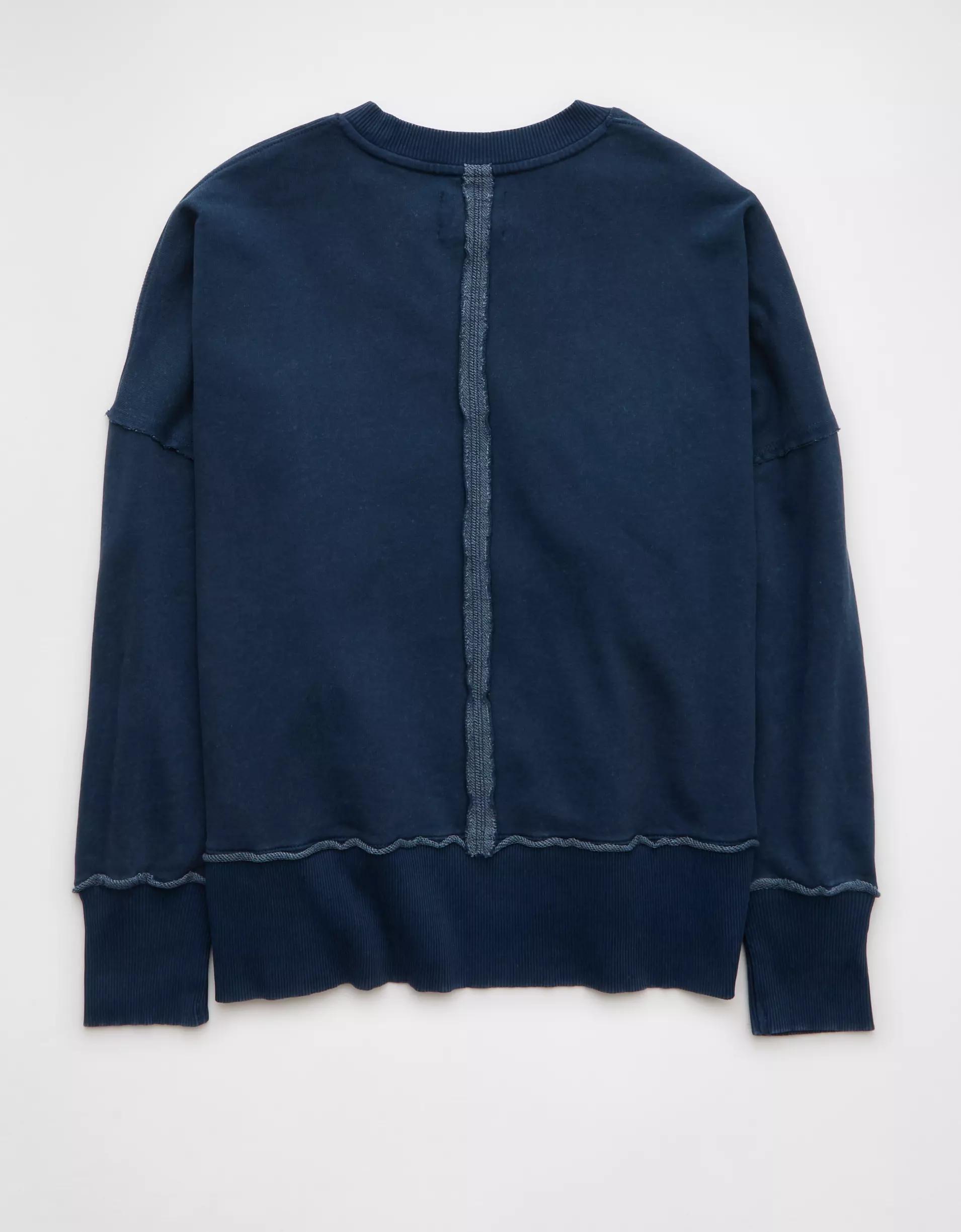 AE Big Hug Destination Graphic Crew Neck Sweatshirt Product Image