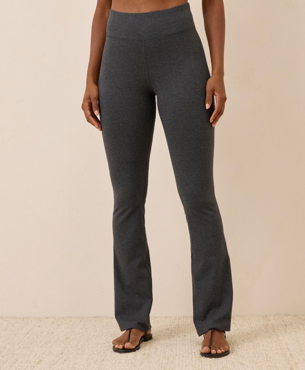 Womens On the Go-To Cropped Bootcut Legging 2XL Product Image