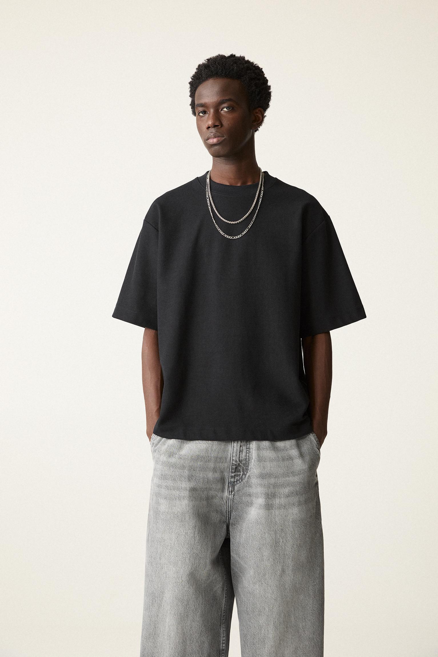 Textured short sleeve sweatshirt Product Image