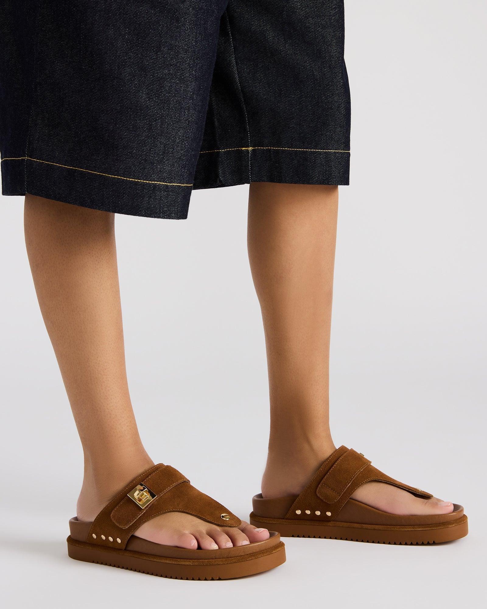 THONA CHESTNUT SUEDE Female Product Image