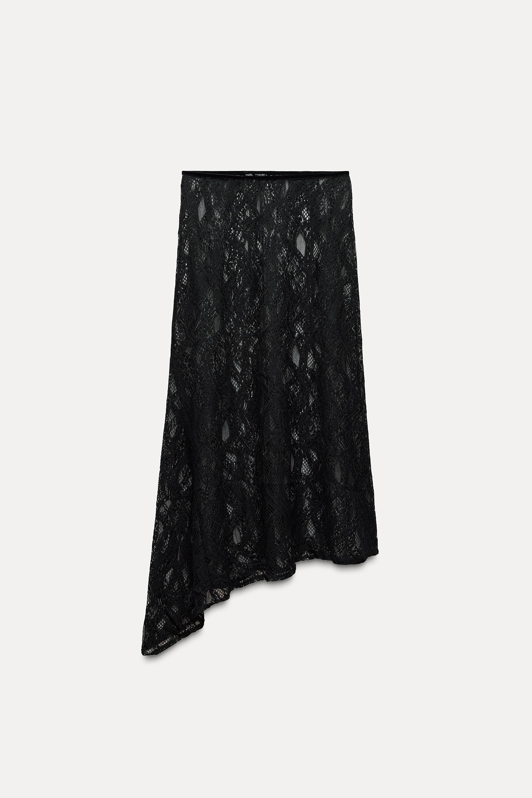 VELVET LACE TOP Product Image