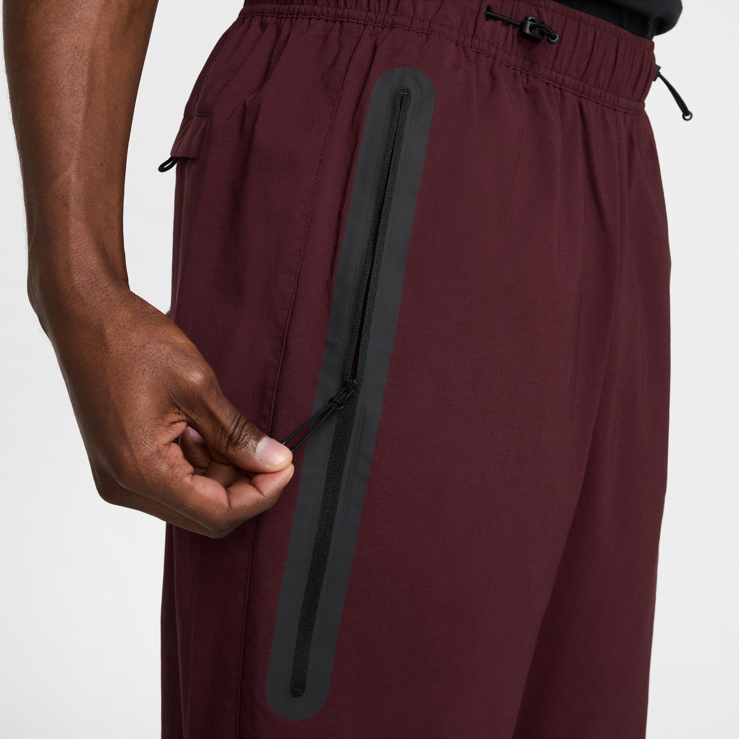 Nike Mens Tech Woven Oversized Pants | HM7158-652 Product Image