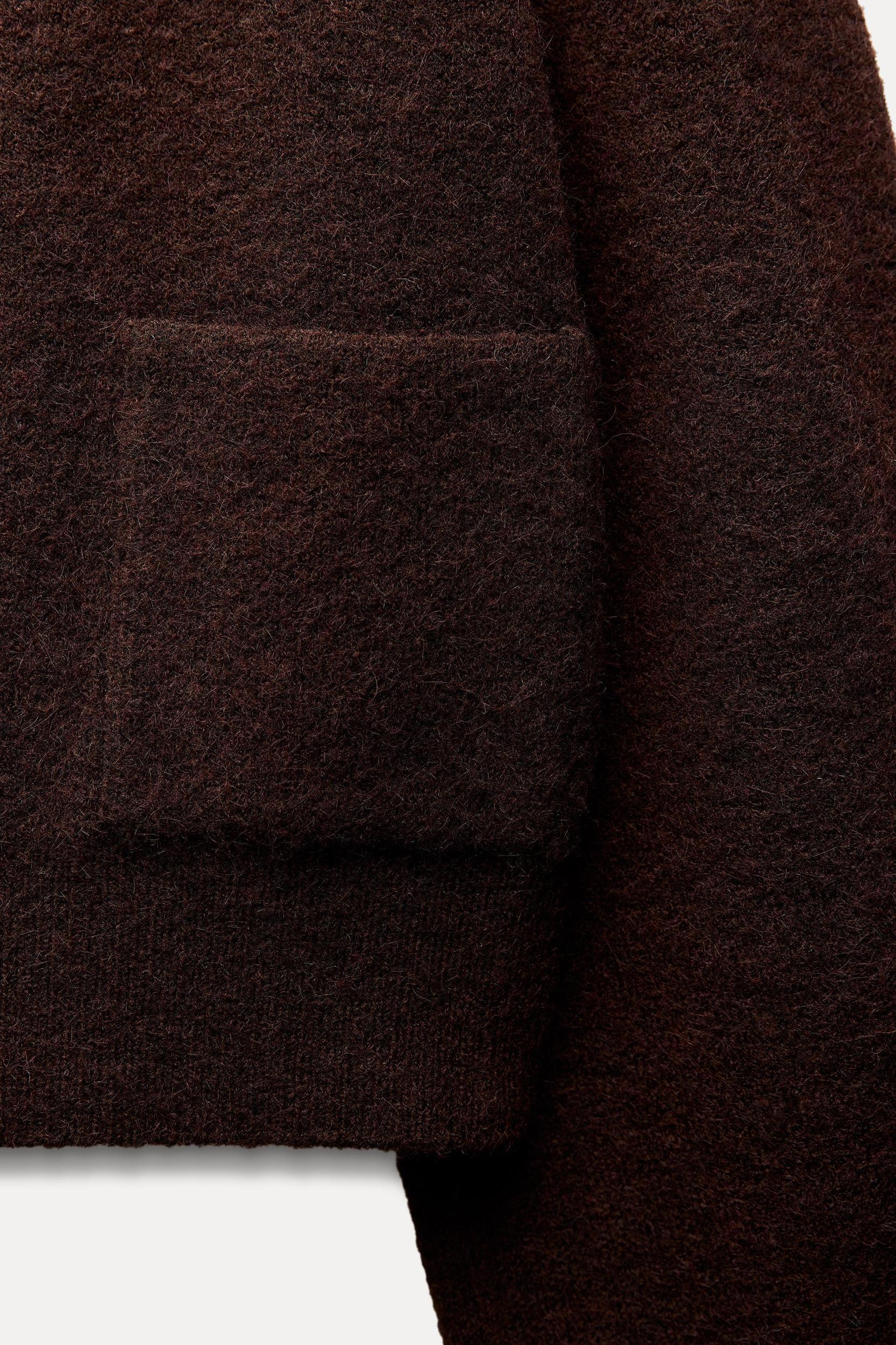 GOLDEN BUTTON KNIT CARDIGAN Product Image