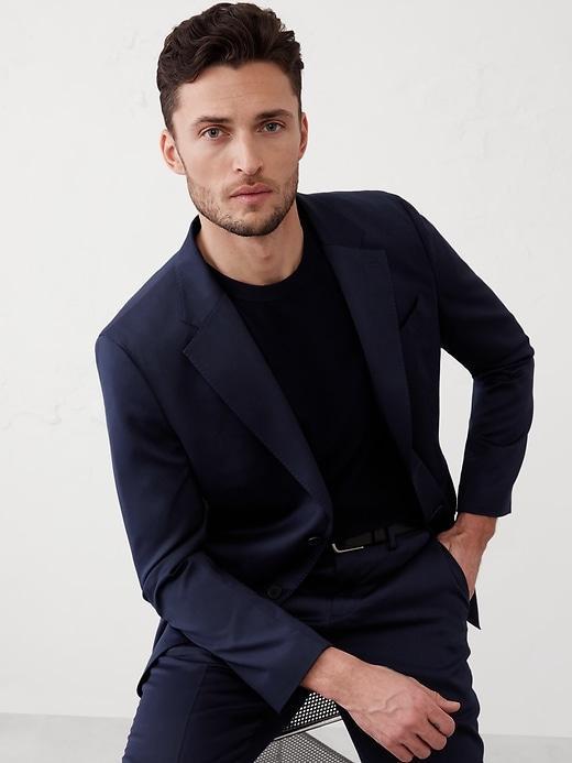 Modern Classic Plain Weave Suit Jacket Product Image