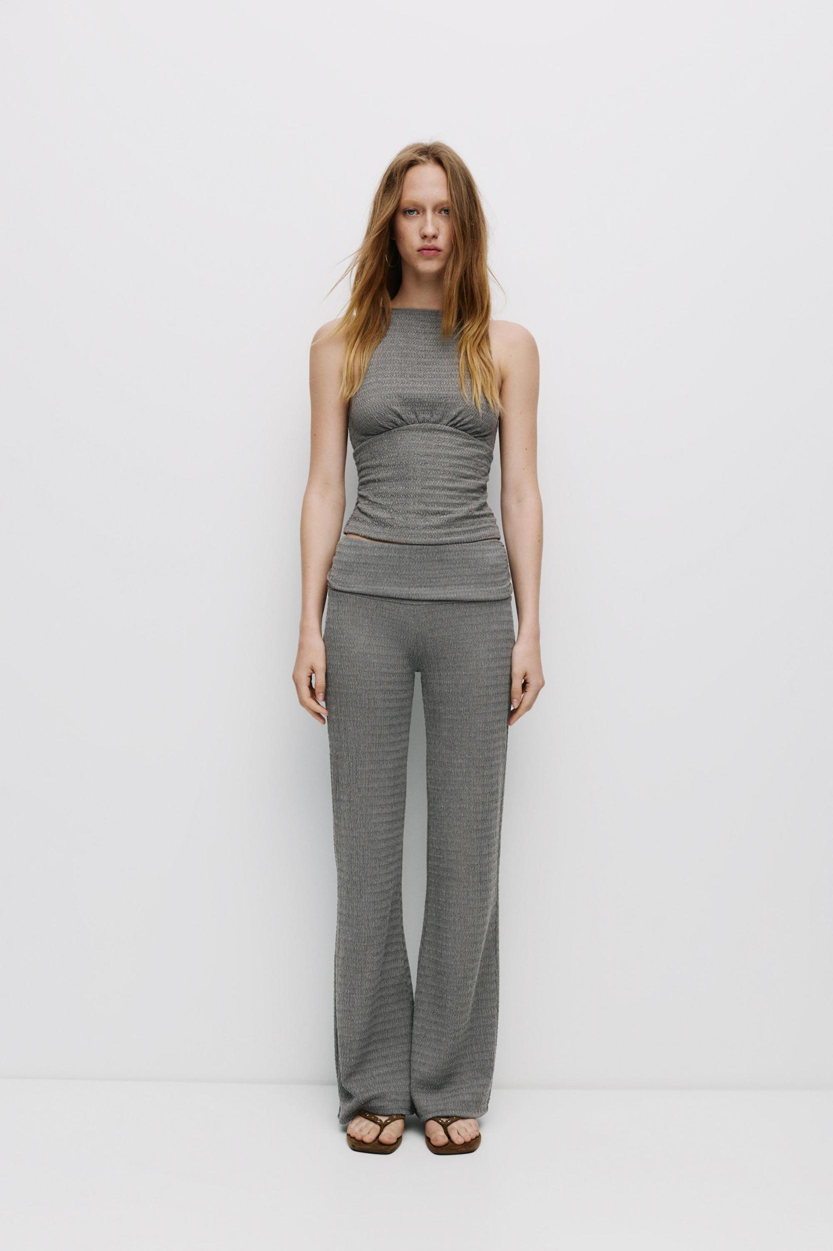 Flared crepe pants Product Image