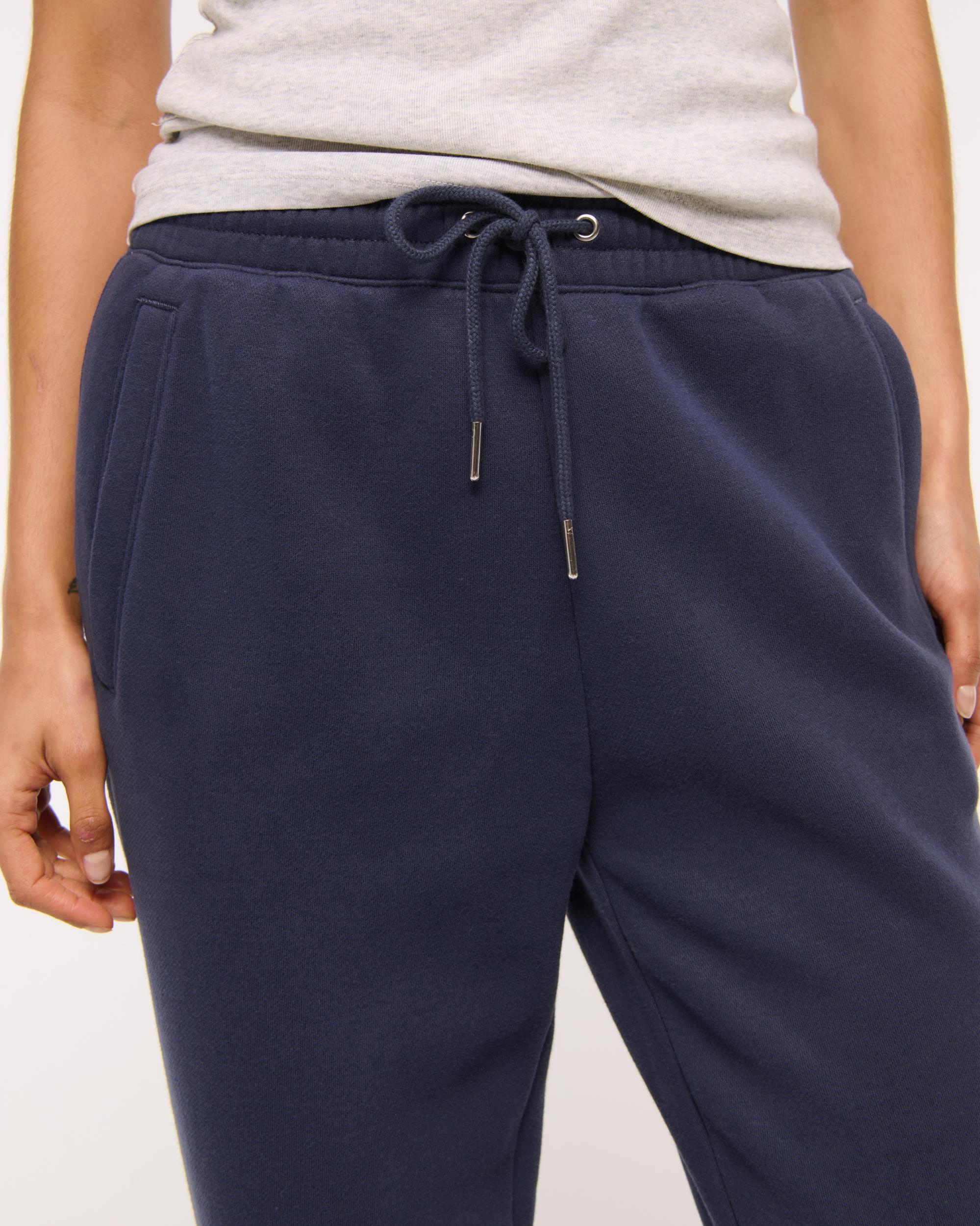 Essential Sunday Sweatpant Product Image