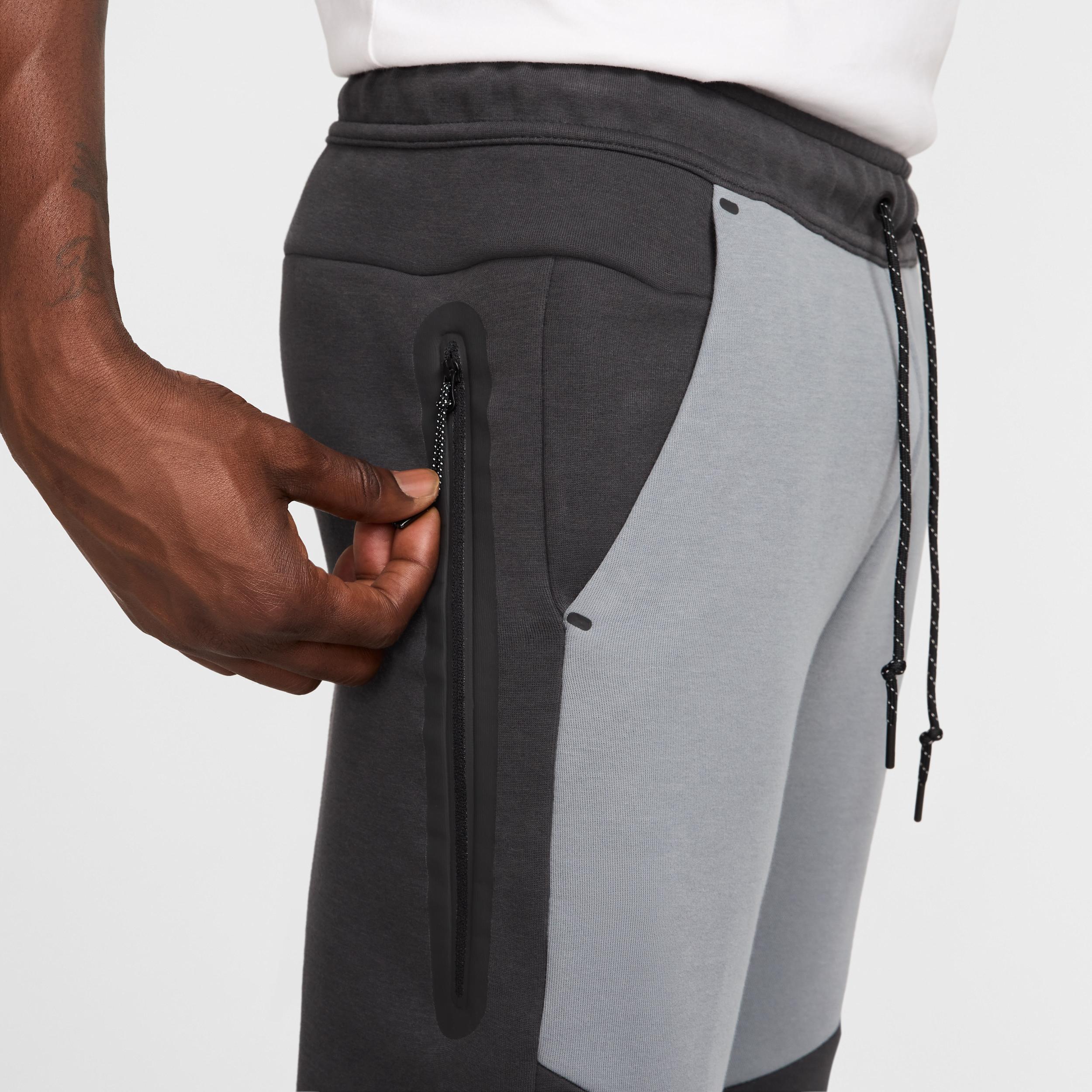 Nike Men's Tech Fleece Jogger Pants Product Image