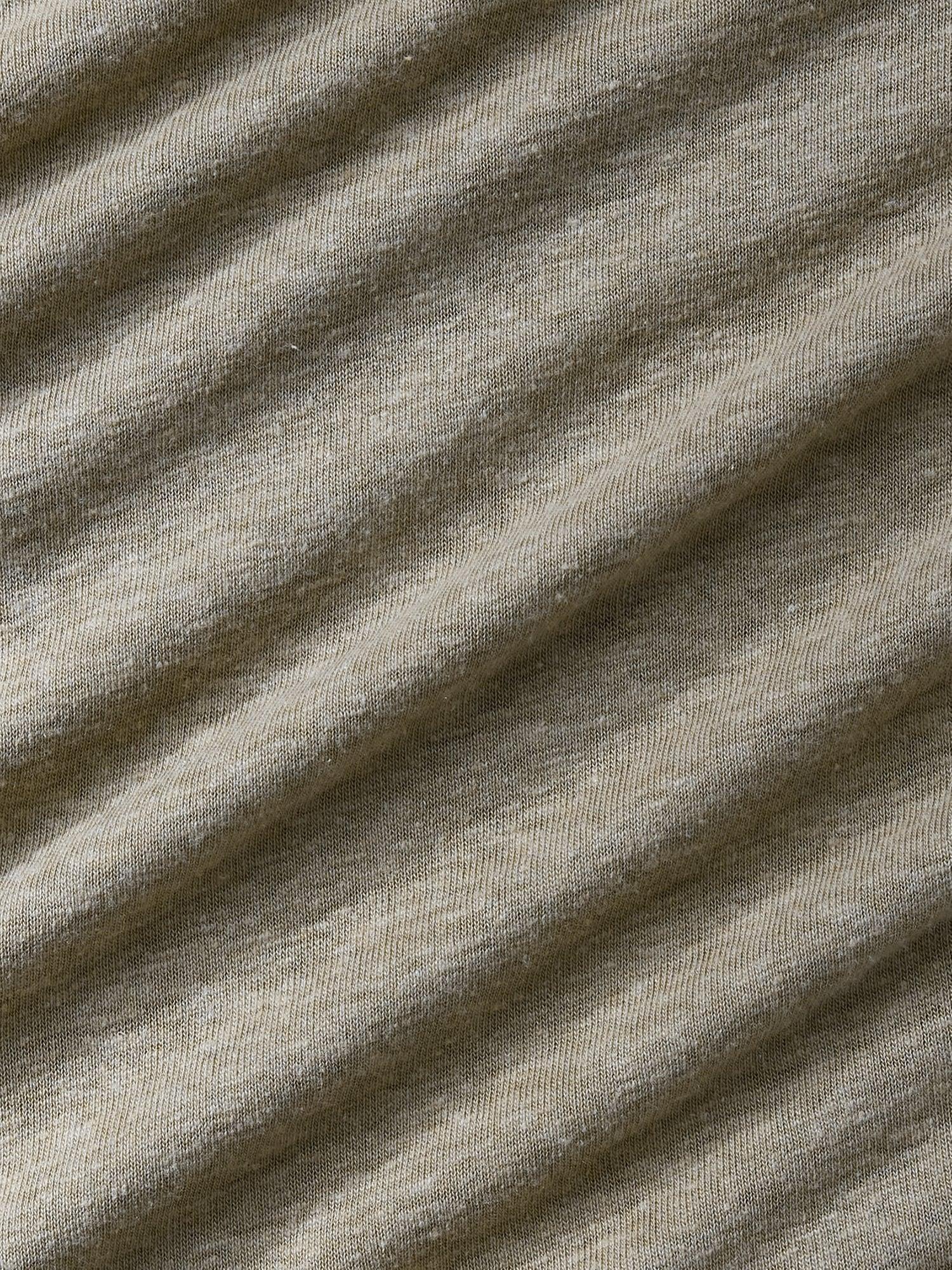 Getaway Linen Blend V-Neck Tee Product Image