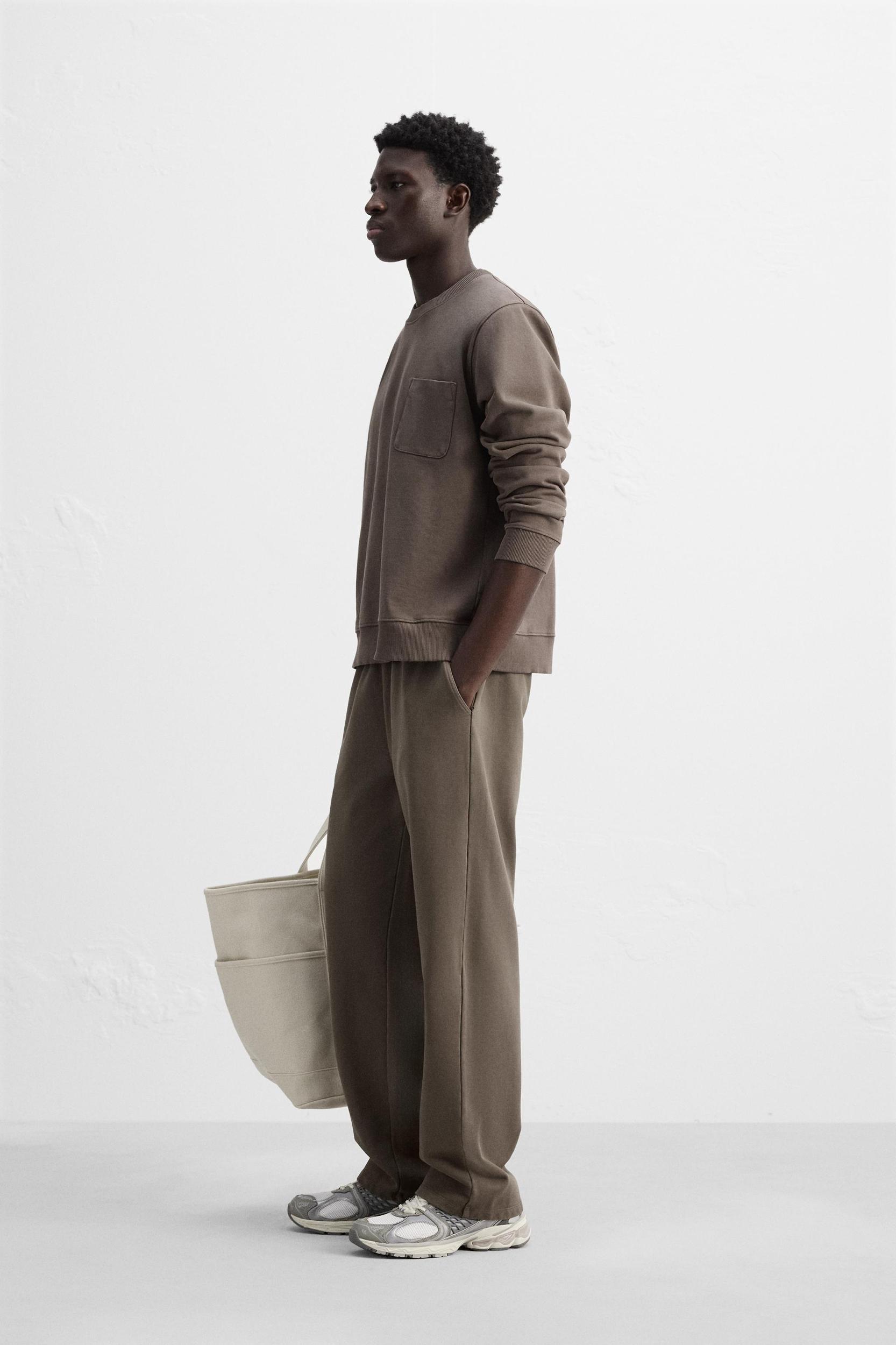 REGULAR FIT JOGGER PANTS Product Image