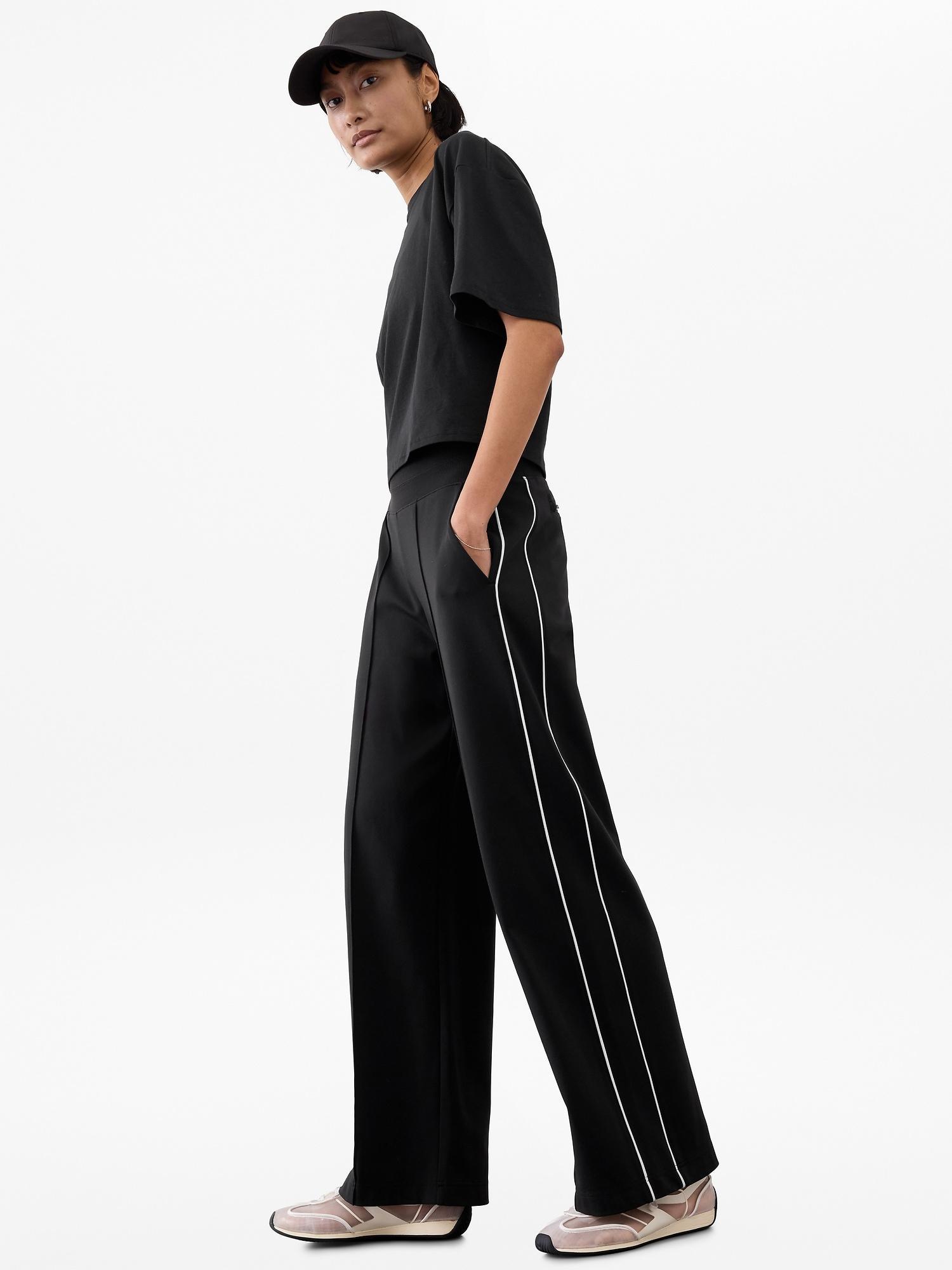 True Cotton Crop Tee Product Image