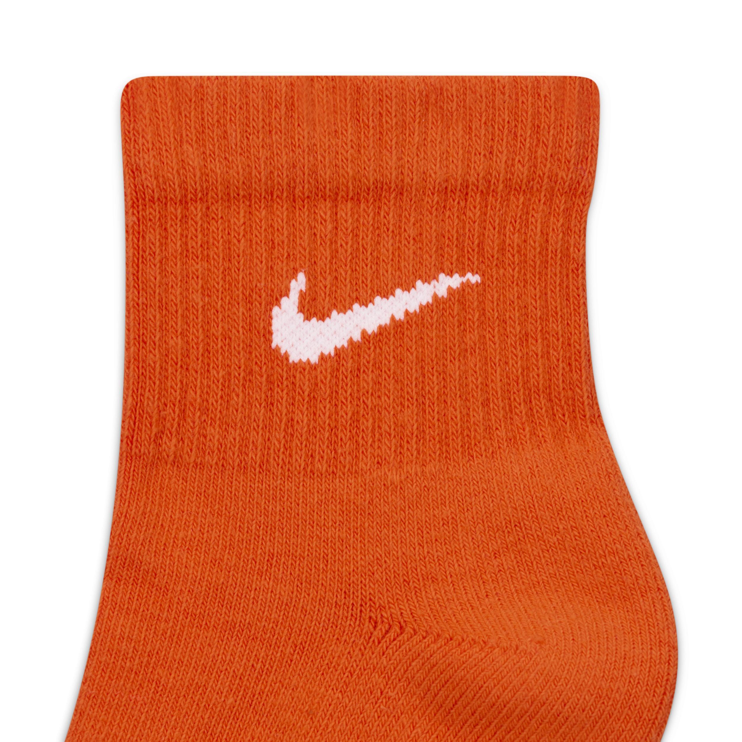 Nike Men's Everyday Plus Cushioned Training Ankle Socks (3 Pairs) Product Image