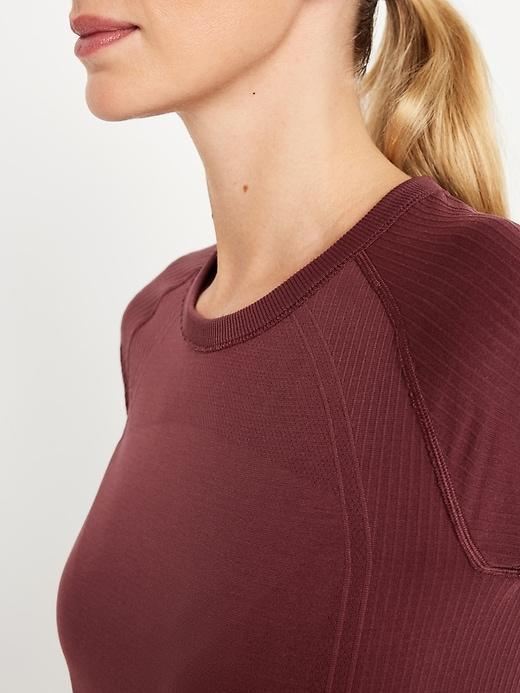 Fitted Seamless T-Shirt Product Image