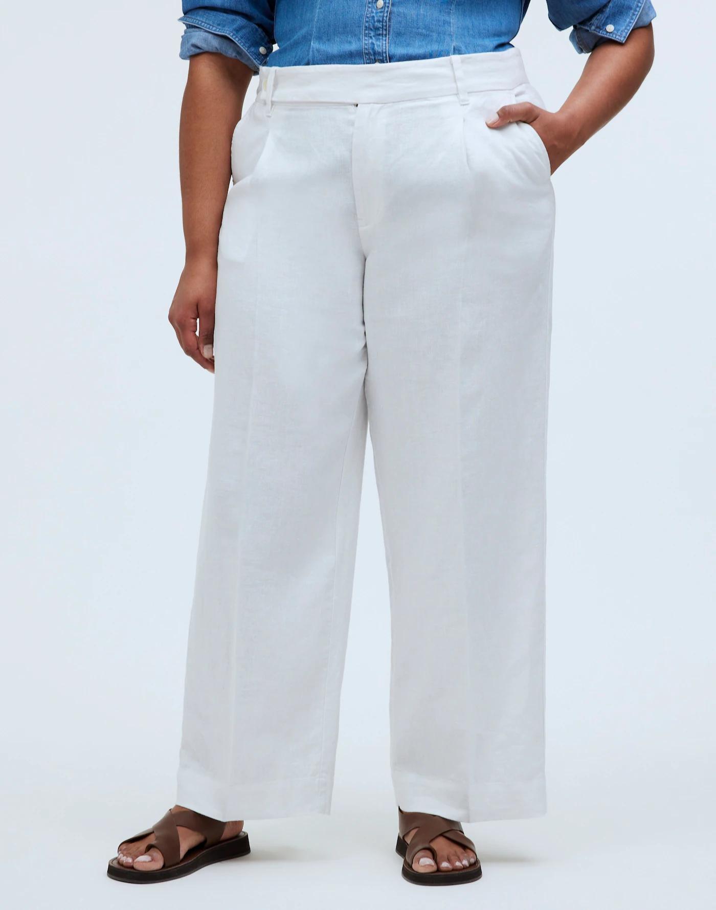 The Plus Harlow Wide-Leg Pant in 100% Linen Product Image