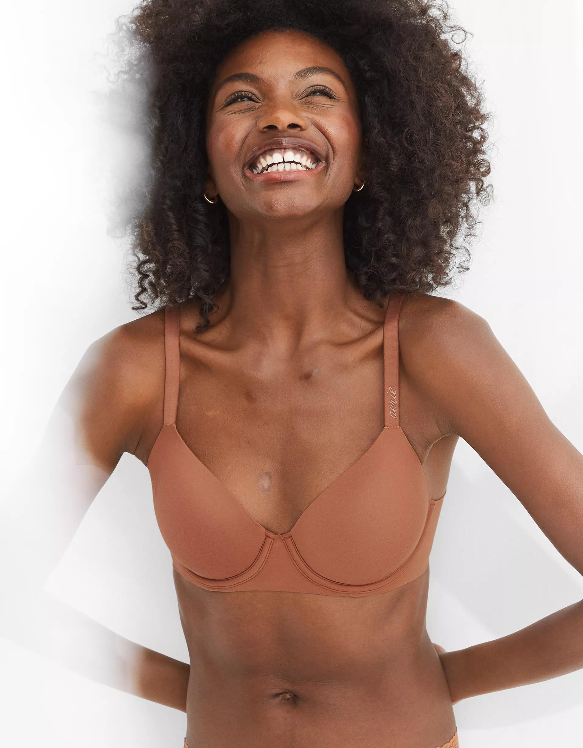 SMOOTHEZ Full Coverage Lightly Lined Bra Product Image