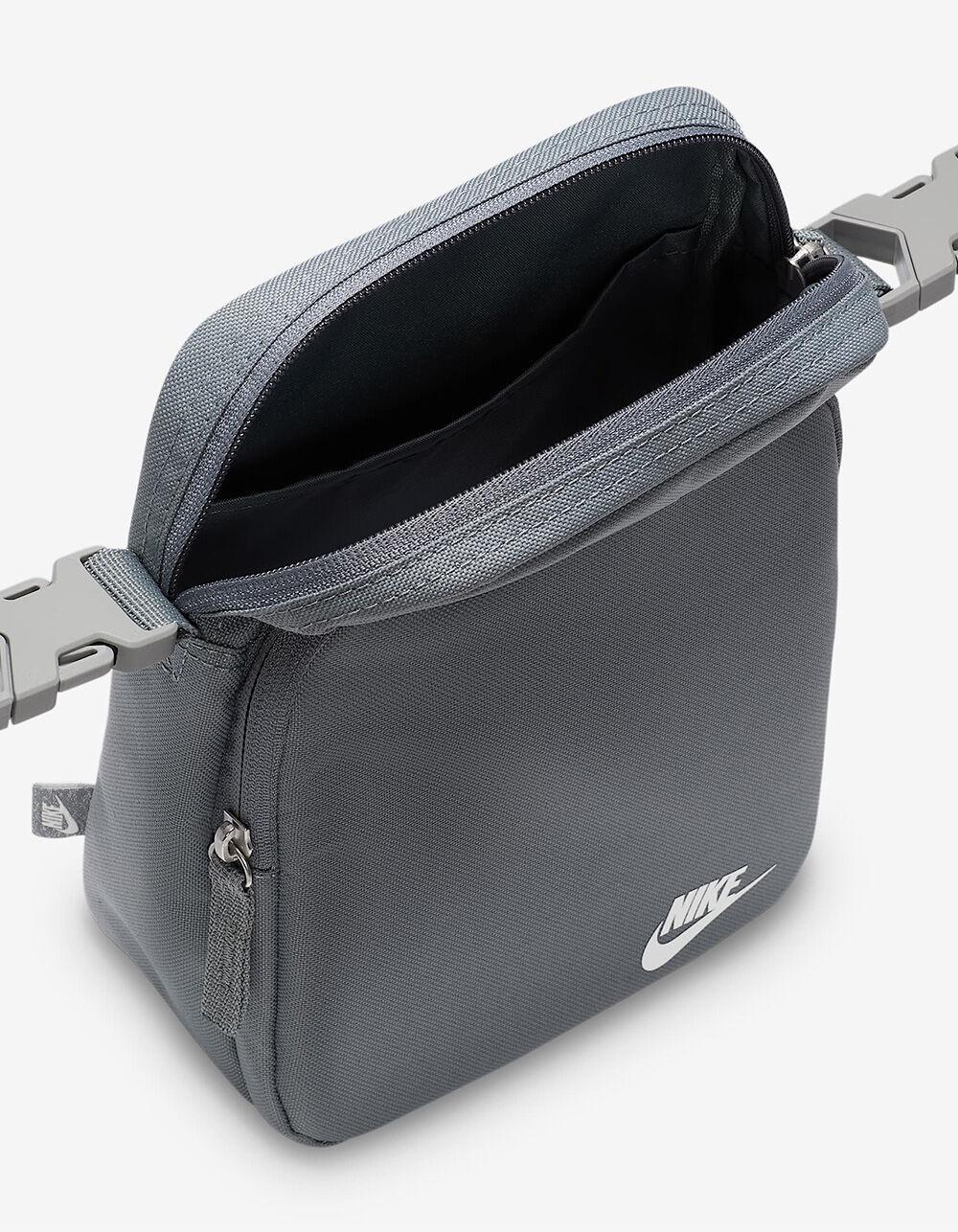 NIKE Heritage Crossbody Bag Product Image