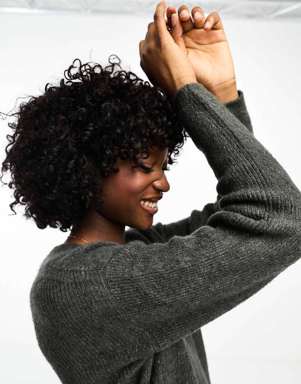 Vero Moda lightweight v neck sweater Product Image