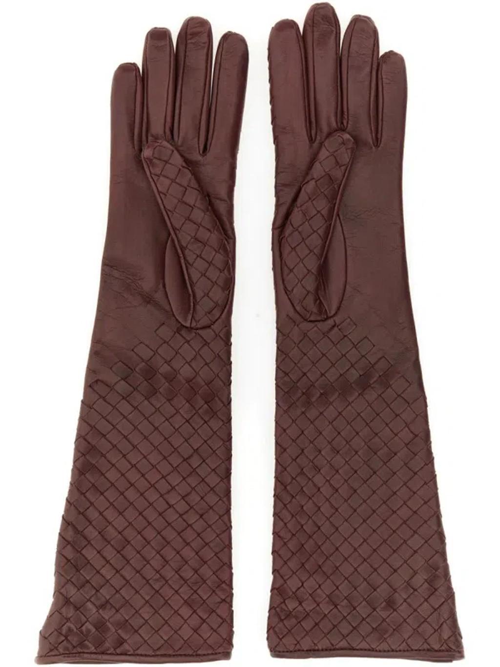 BOTTEGA VENETA Leather Midi Gloves In Red Product Image