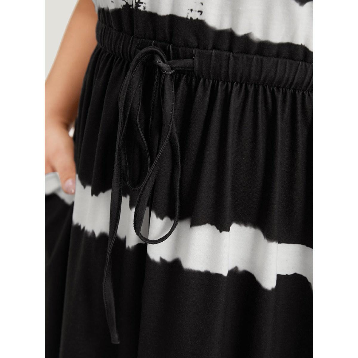 Plus Size Striped Tie Dye Pocket Drawstring Gathered Dress Black Women Casual Gathered V-neck Short sleeve Curvy Midi Dress BloomChic 10/M Product Image