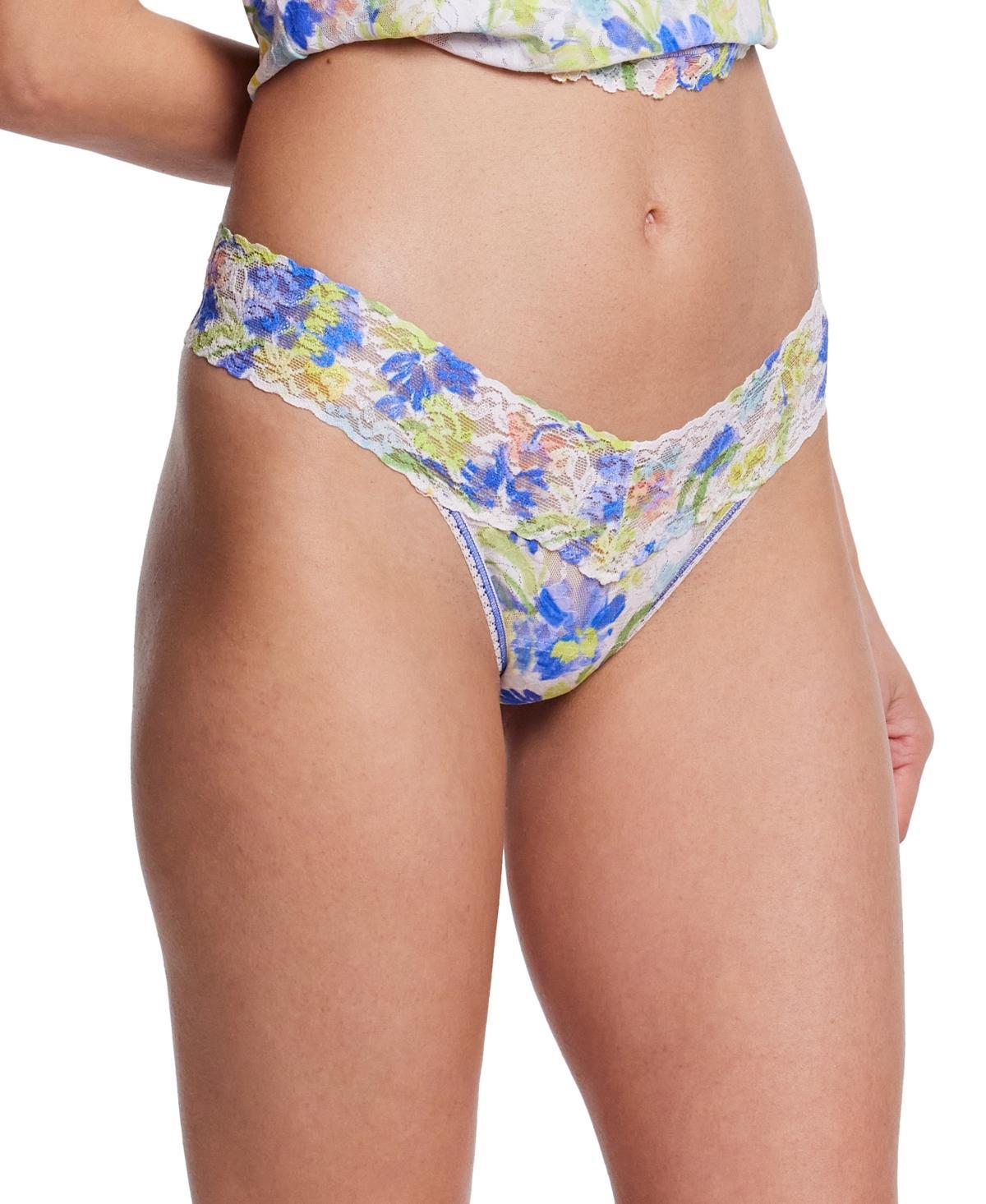 Signature Lace Low Rise Printed Thong Product Image