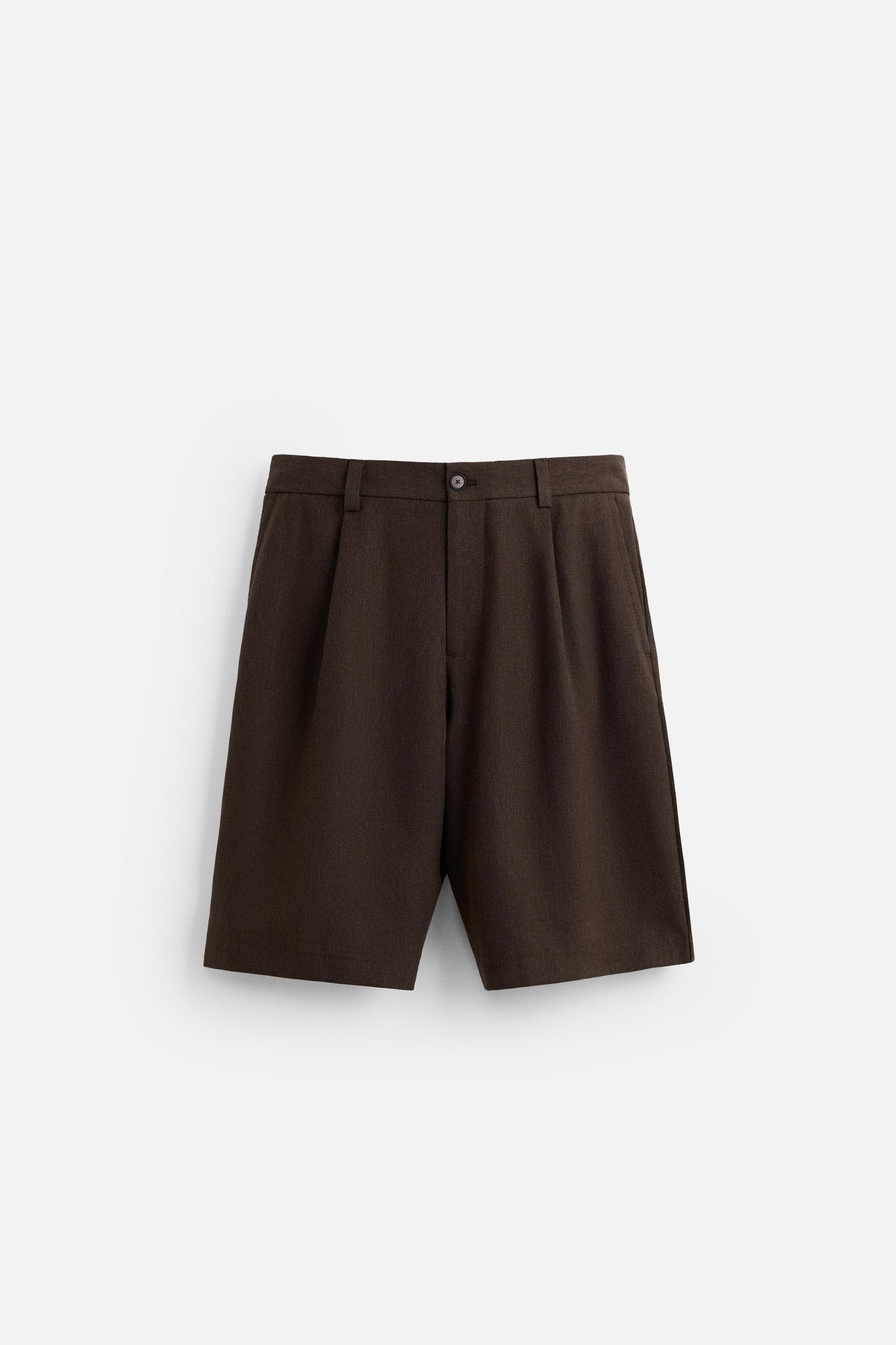 TEXTURED PLEATED SHORTS Product Image