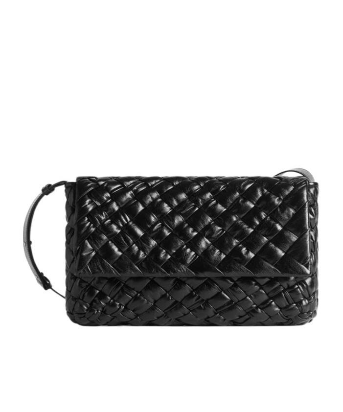 BOTTEGA VENETA Rumple Leather Messenger Bag In Black Product Image