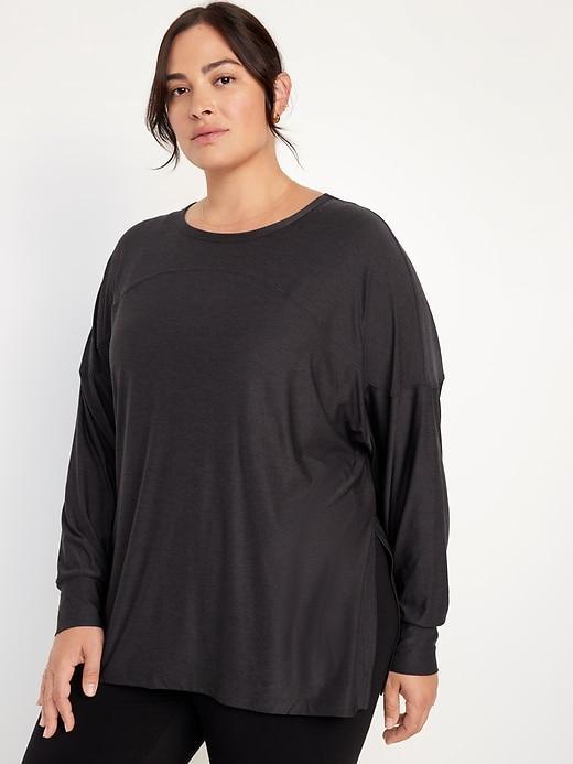 CloudMotion Tunic Product Image